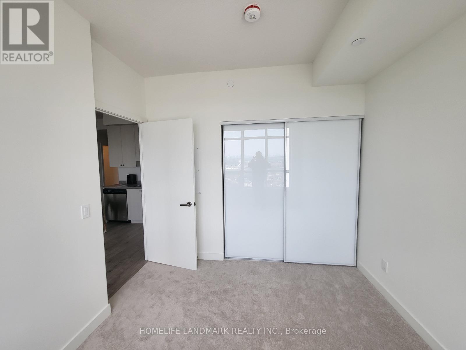 2102 - 10 Wilby Crescent S, Toronto, Ontario  M9N 0B6 - Photo 6 - W12573868