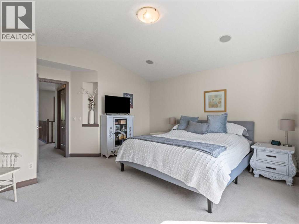 95 Crystal Shores Road, Okotoks, Alberta  T1S 2H9 - Photo 20 - A2272491