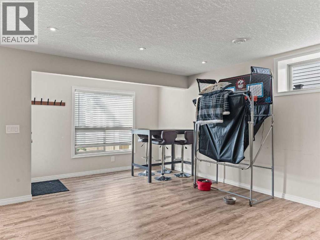 95 Crystal Shores Road, Okotoks, Alberta  T1S 2H9 - Photo 27 - A2272491