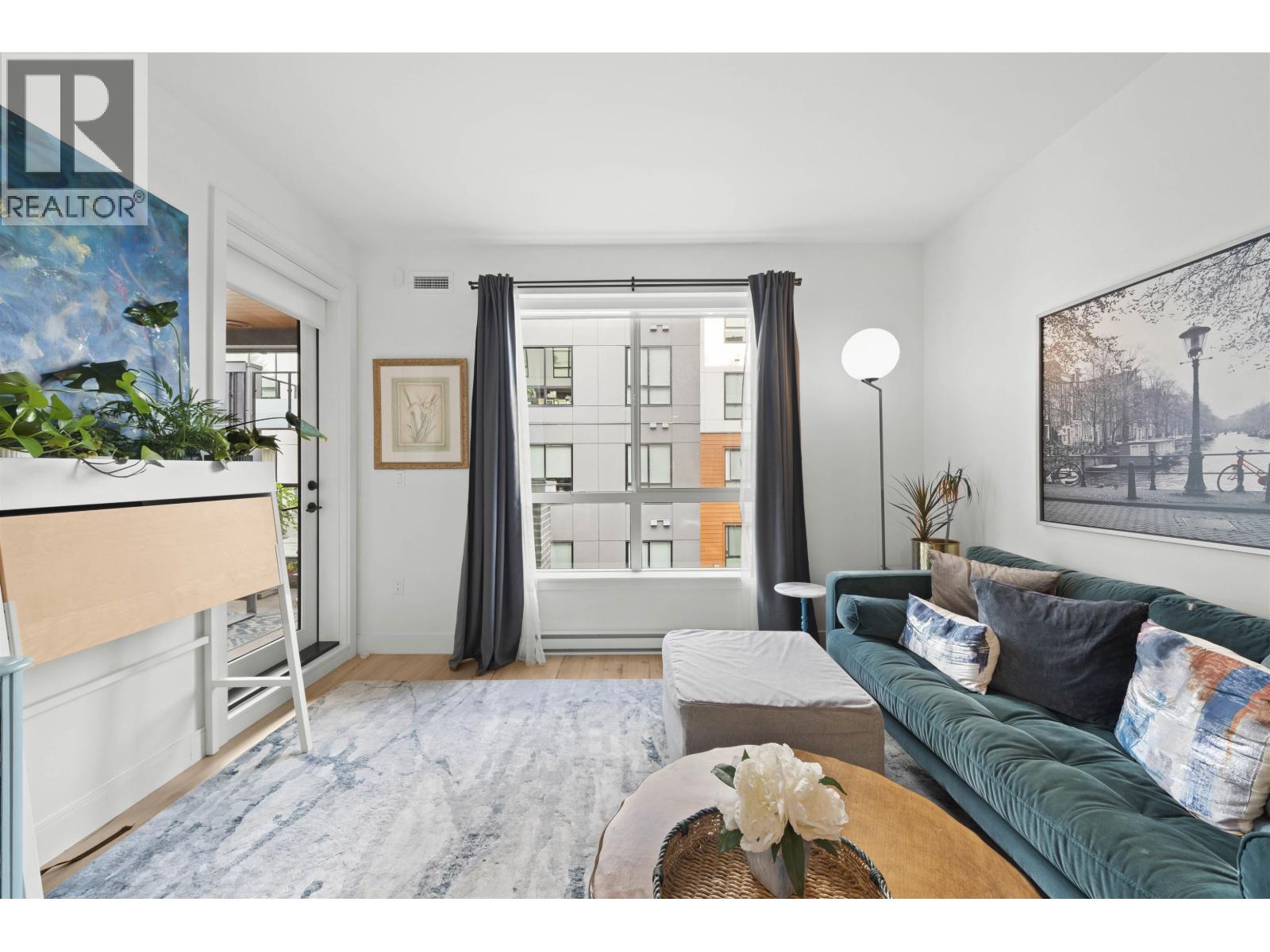 422 3131 MURRAY STREET, Port Moody, British Columbia