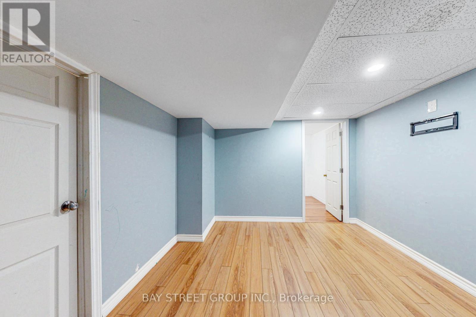 13 - 1232 Guelph Line, Burlington, Ontario L7P 2S9 - Photo 16 - W12462208