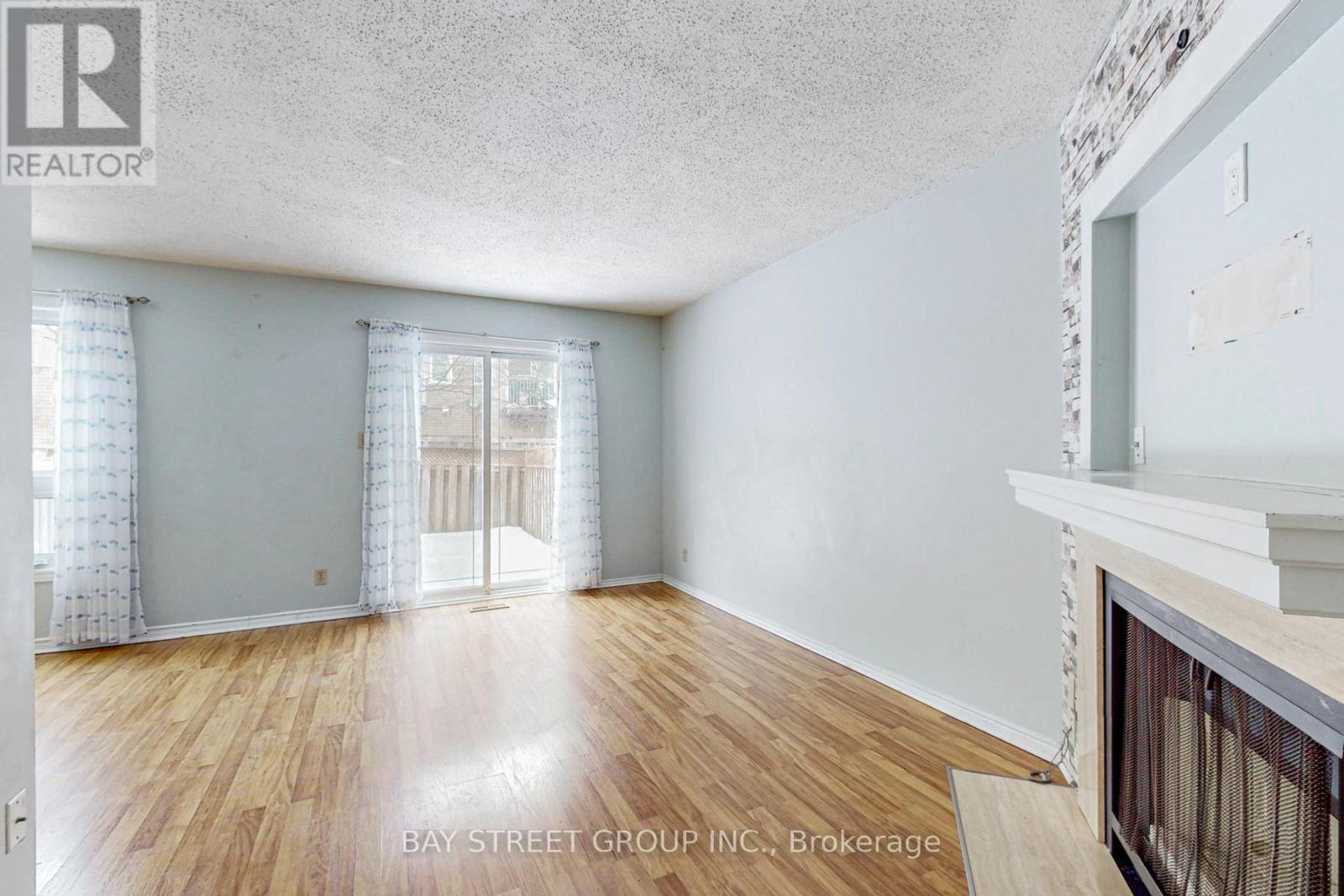 13 - 1232 Guelph Line, Burlington, Ontario L7P 2S9 - Photo 8 - W12462208