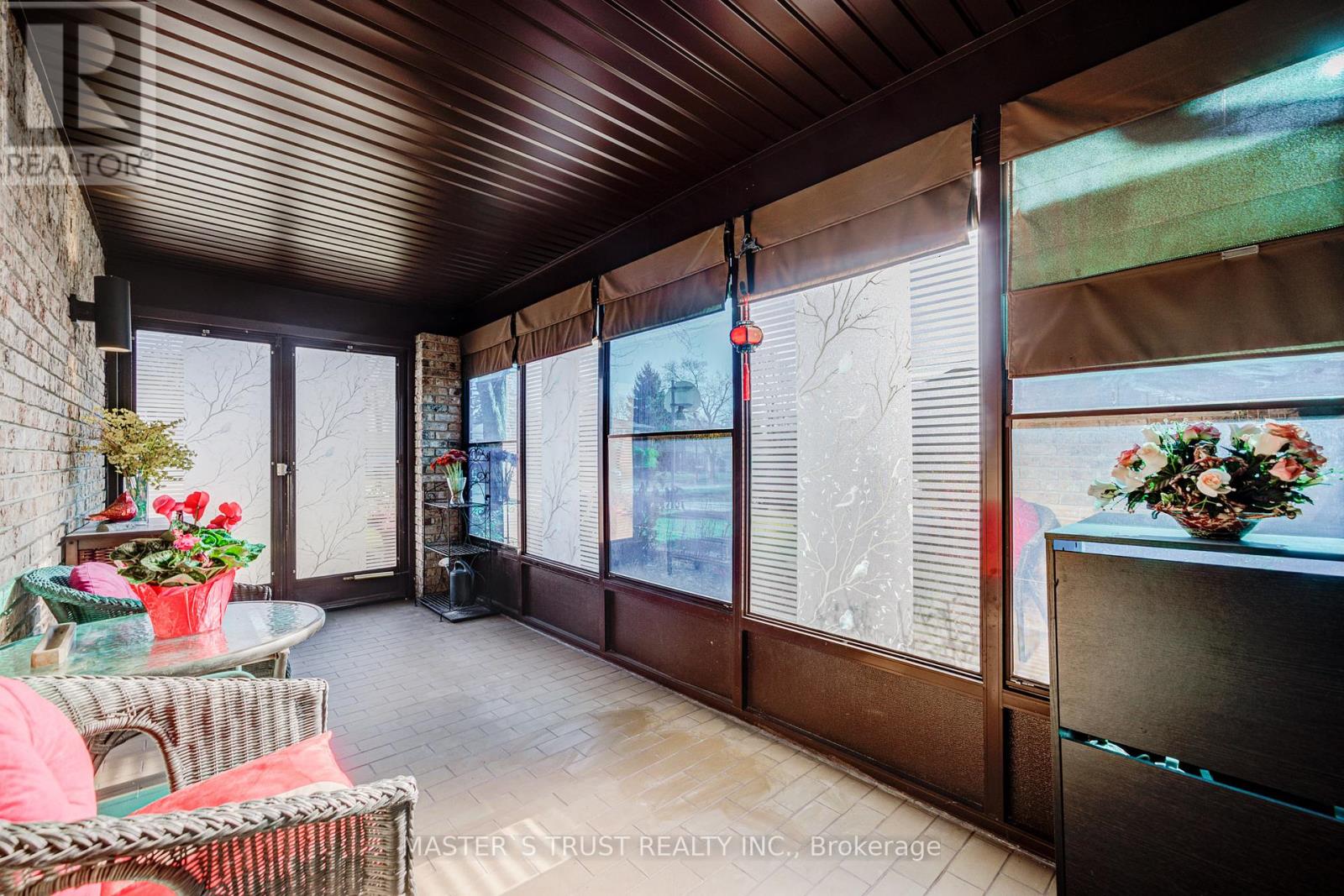 72 Rose Way, Markham, Ontario  L3P 3S6 - Photo 4 - N12573880