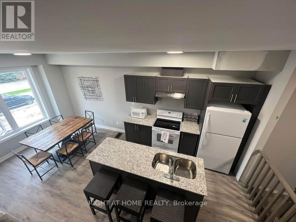 4 - 33 Dawson Drive, Collingwood, Ontario  L9Y 5B4 - Photo 3 - S12573884