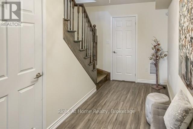 683 Laking Terrace, Milton, Ontario  L9T 9J4 - Photo 2 - W12573896