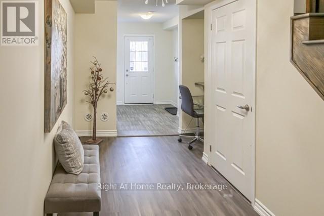 683 Laking Terrace, Milton, Ontario  L9T 9J4 - Photo 3 - W12573896