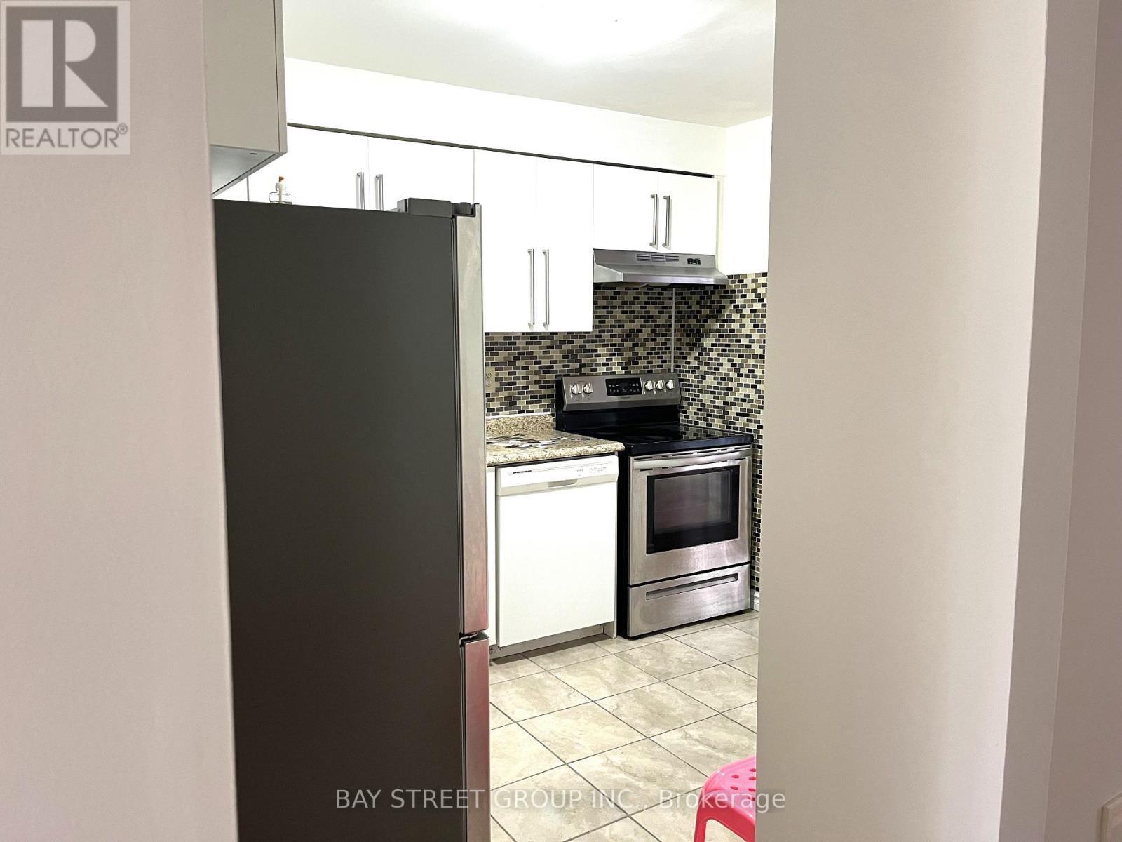 13 - 1232 Guelph Line, Burlington, Ontario L7P 2S9 - Photo 27 - W12462208