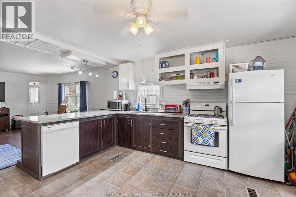 51 Wilder Drive South, Maidstone, Ontario  N8N 2T1 - Photo 4 - 25022649