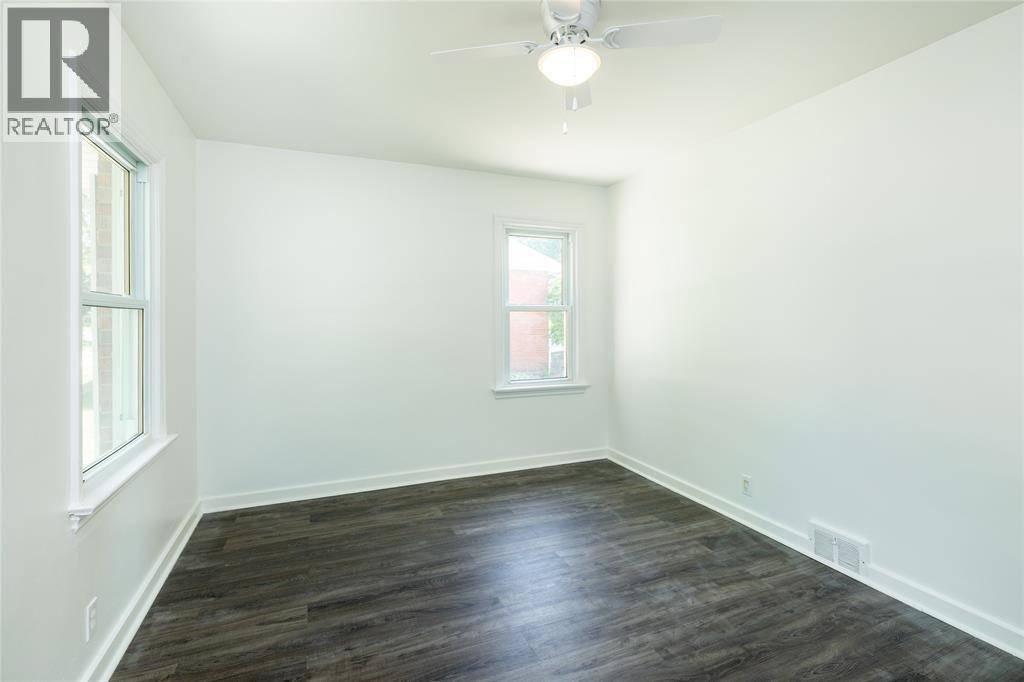 1329 Kim Street, Sarnia, Ontario N7V 3T6 - Photo 11 - 25023304