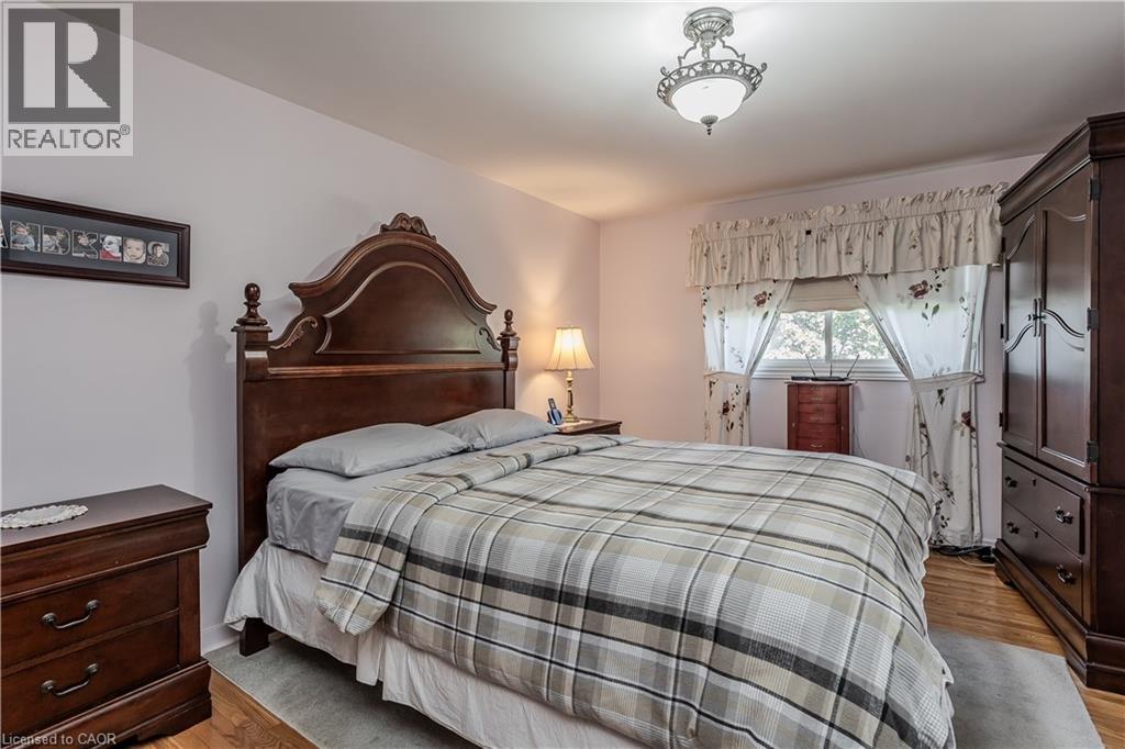 1254 Treeland Street, Burlington, Ontario L7R 3T6 - Photo 17 - 40767070