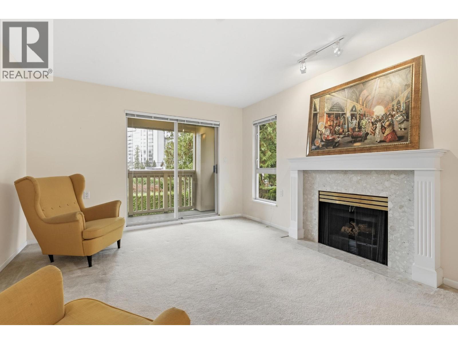 209 843 22nd Street, West Vancouver, British Columbia  V7V 4C1 - Photo 5 - R3067933