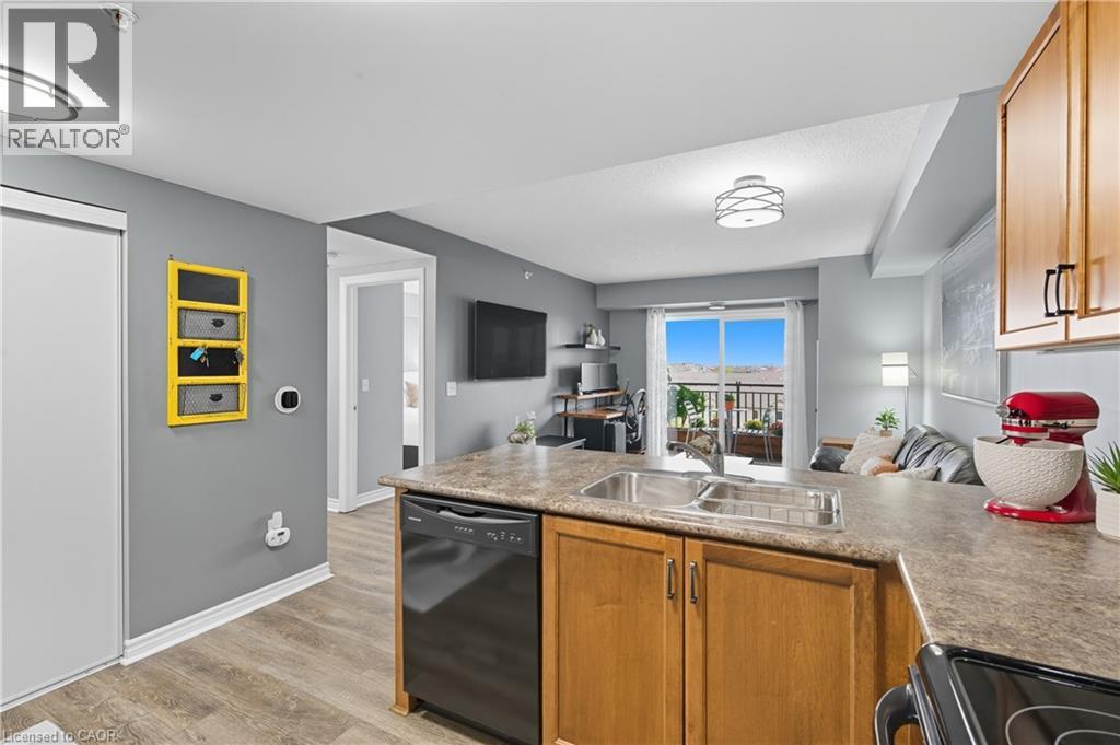 67 Kingsbury Square Unit# 411, Guelph, Ontario  N1L 0L3 - Photo 11 - 40777430