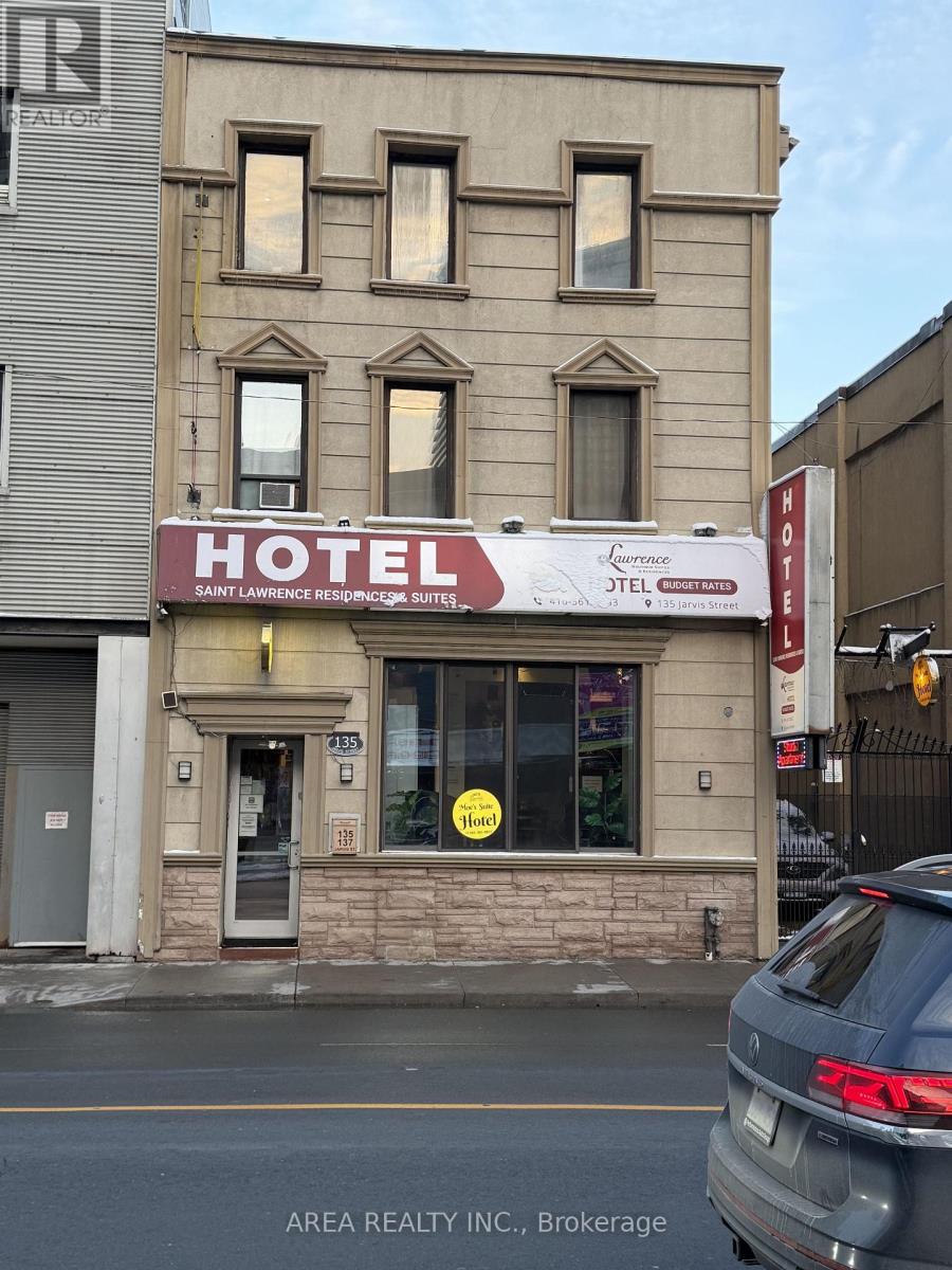 135 JARVIS STREET, Toronto, Ontario