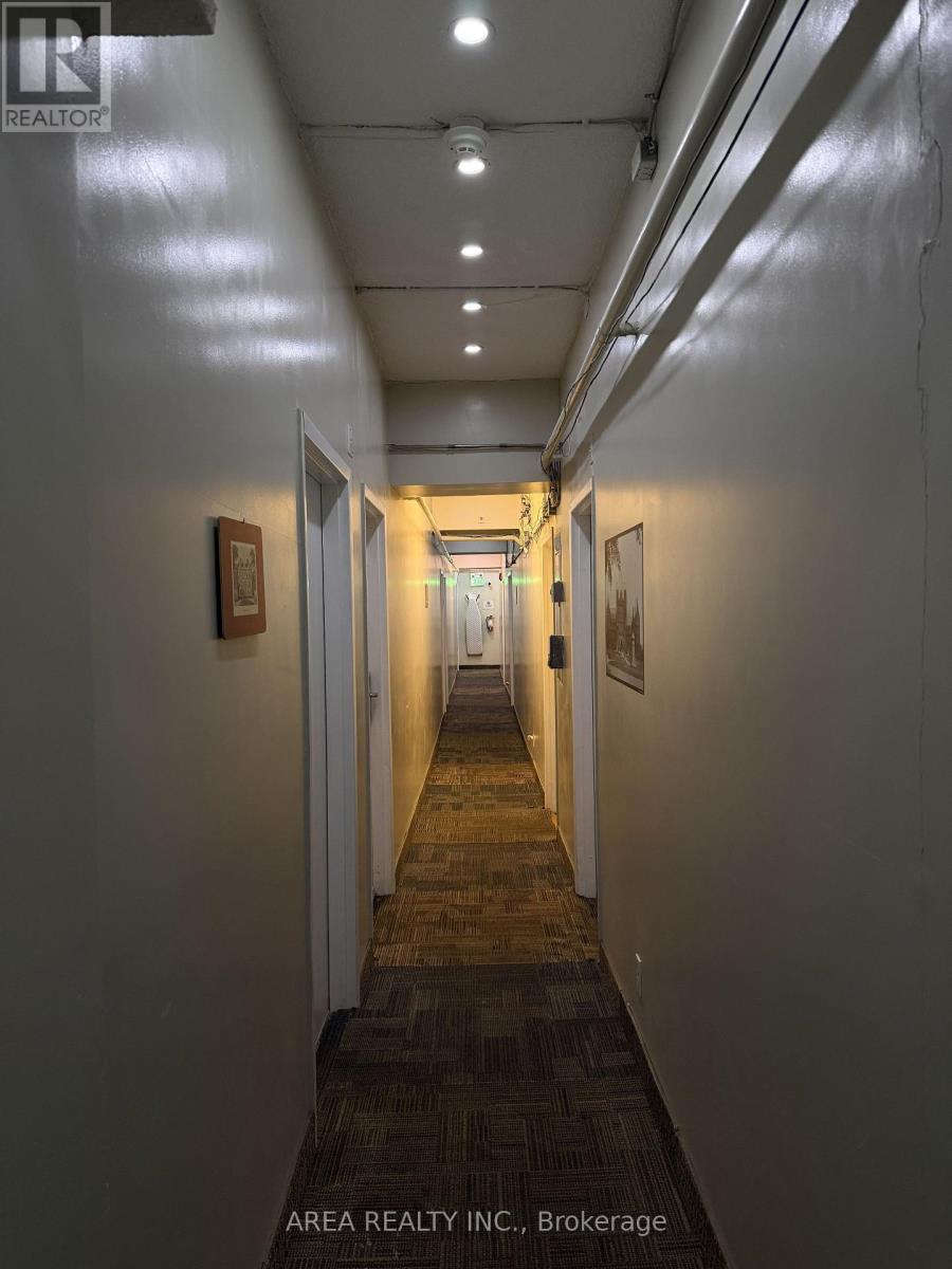 135 Jarvis Street, Toronto, Ontario  M5C 2H6 - Photo 4 - C12556384