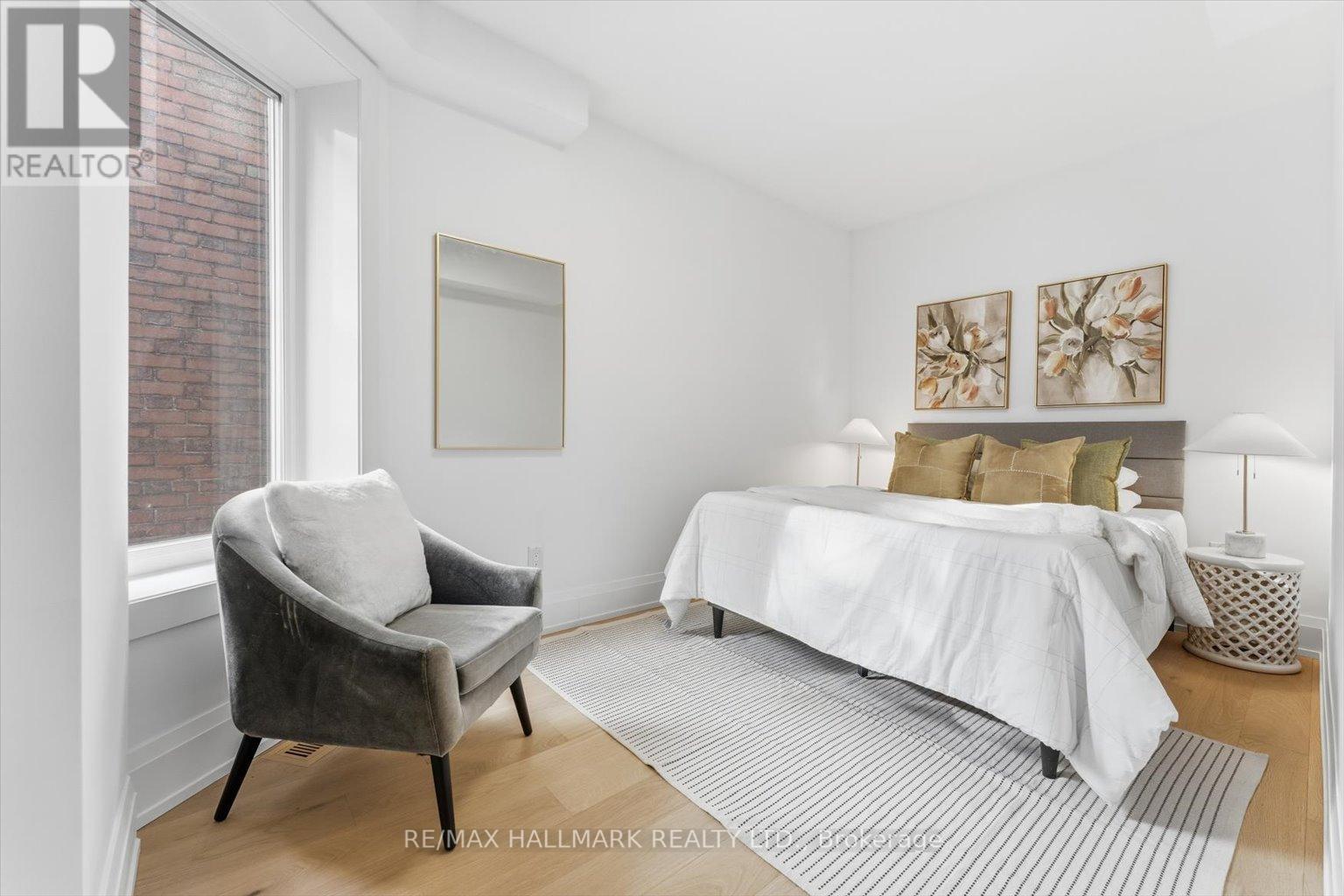 51 Withrow Avenue, Toronto, Ontario M4K 1C8 - Photo 9 - E12573892