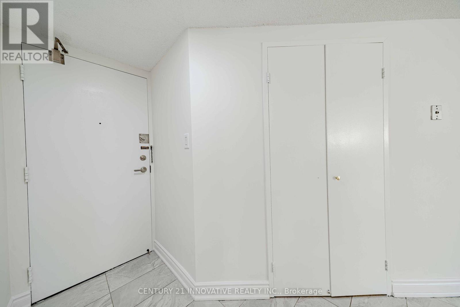 511 - 5 Weldrick Road W, Richmond Hill, Ontario  L4C 8S9 - Photo 10 - N12573888
