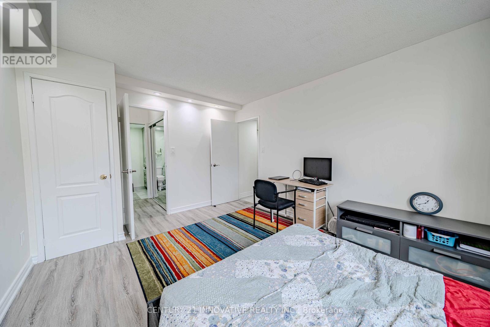 511 - 5 Weldrick Road W, Richmond Hill, Ontario  L4C 8S9 - Photo 18 - N12573888