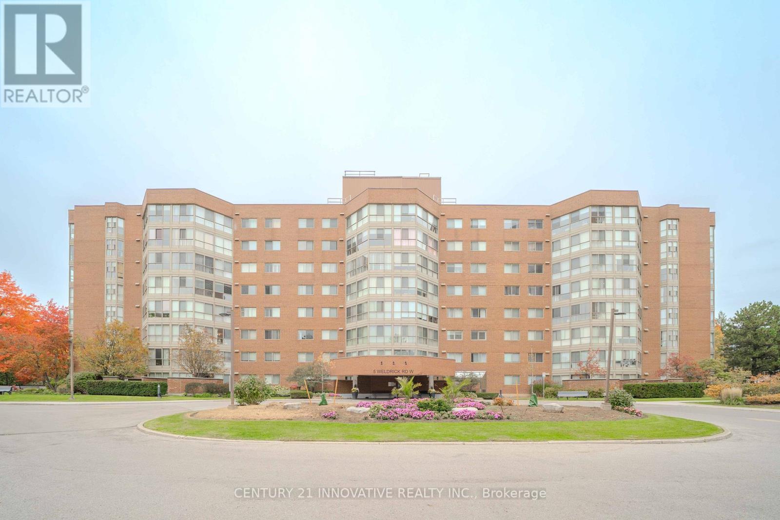 511 - 5 Weldrick Road W, Richmond Hill, Ontario  L4C 8S9 - Photo 2 - N12573888