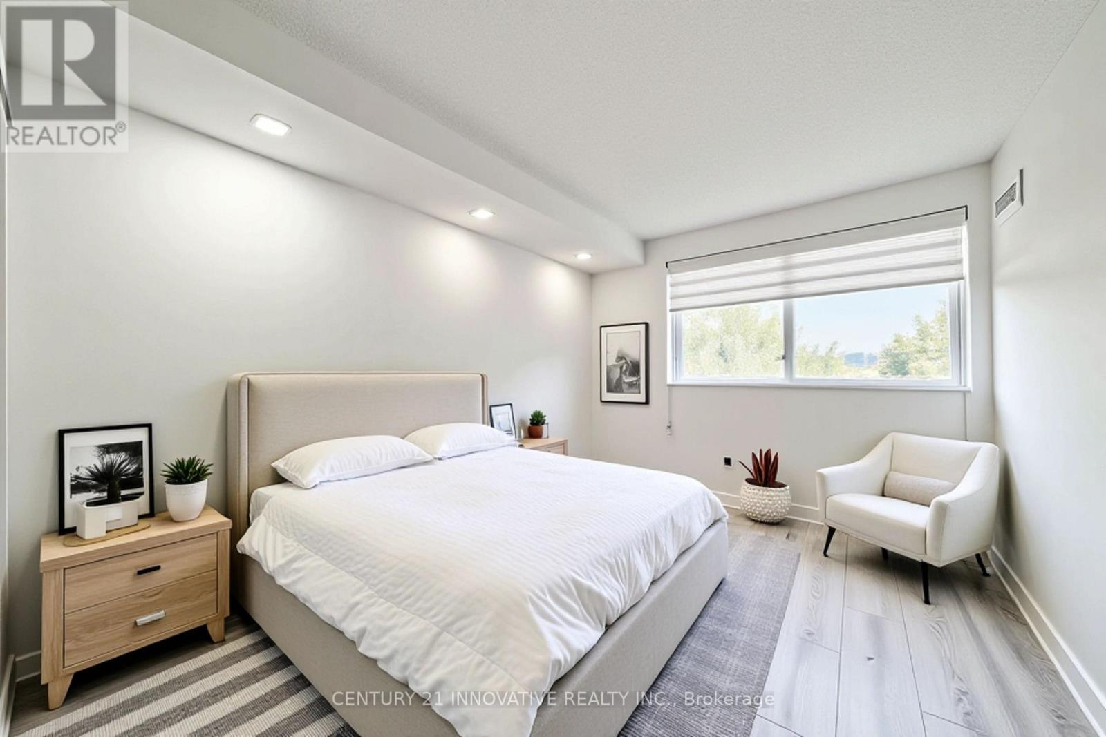 511 - 5 Weldrick Road W, Richmond Hill, Ontario  L4C 8S9 - Photo 7 - N12573888