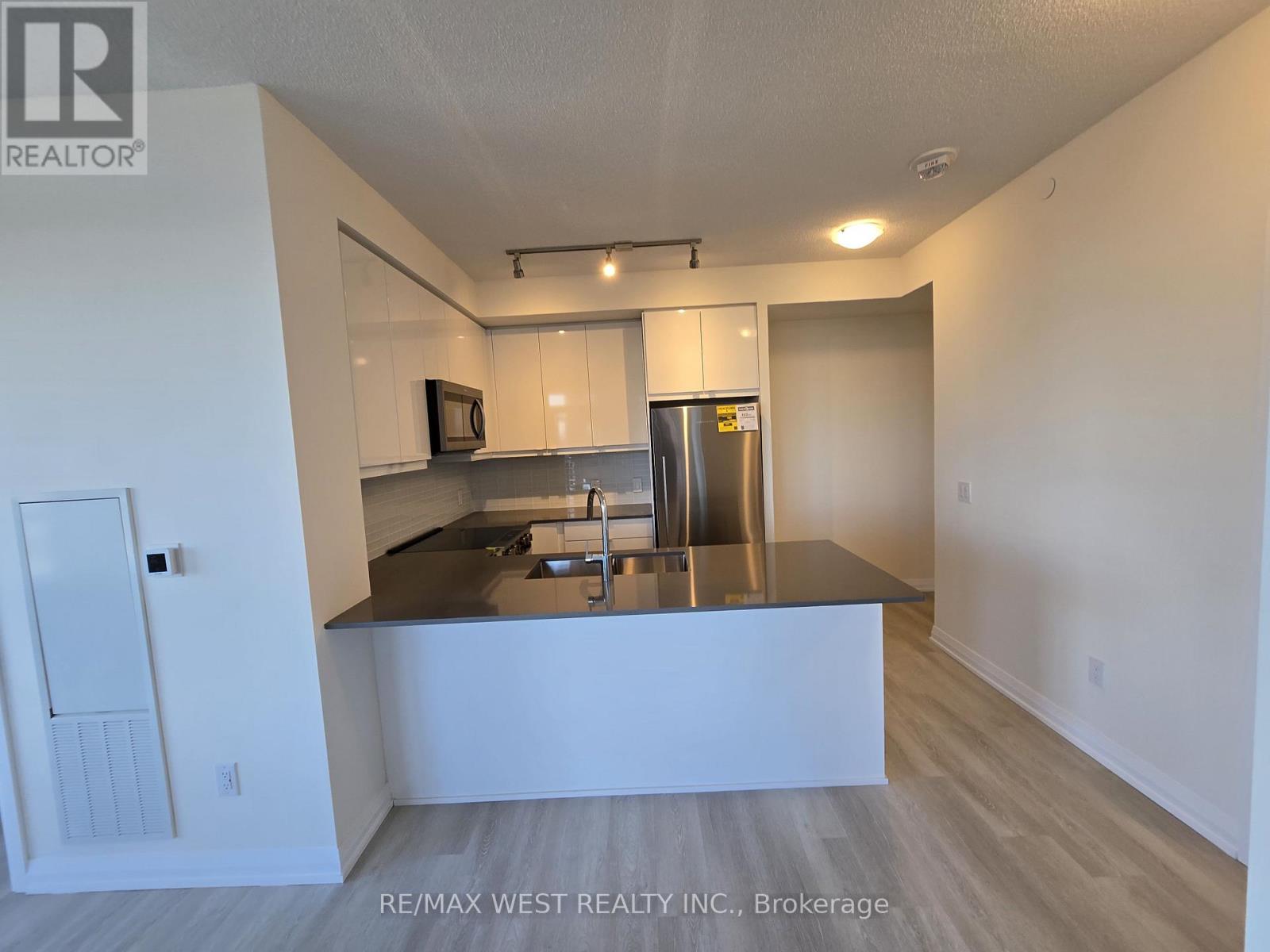 2327 - 3270 Sheppard Avenue, Toronto, Ontario  M1T 0B5 - Photo 9 - E12573682