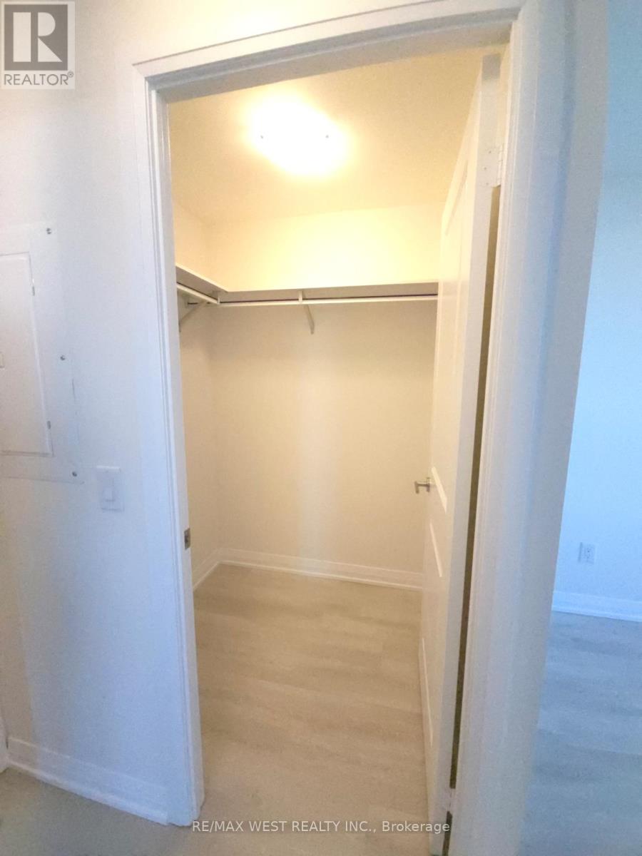 2327 - 3270 Sheppard Avenue, Toronto, Ontario  M1T 0B5 - Photo 17 - E12573682