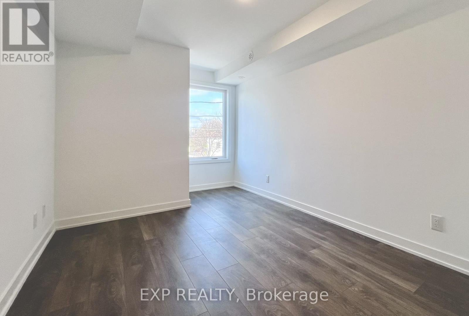 1 - 1491 O'connor Drive, Toronto, Ontario  M4B 2V5 - Photo 11 - E12573918