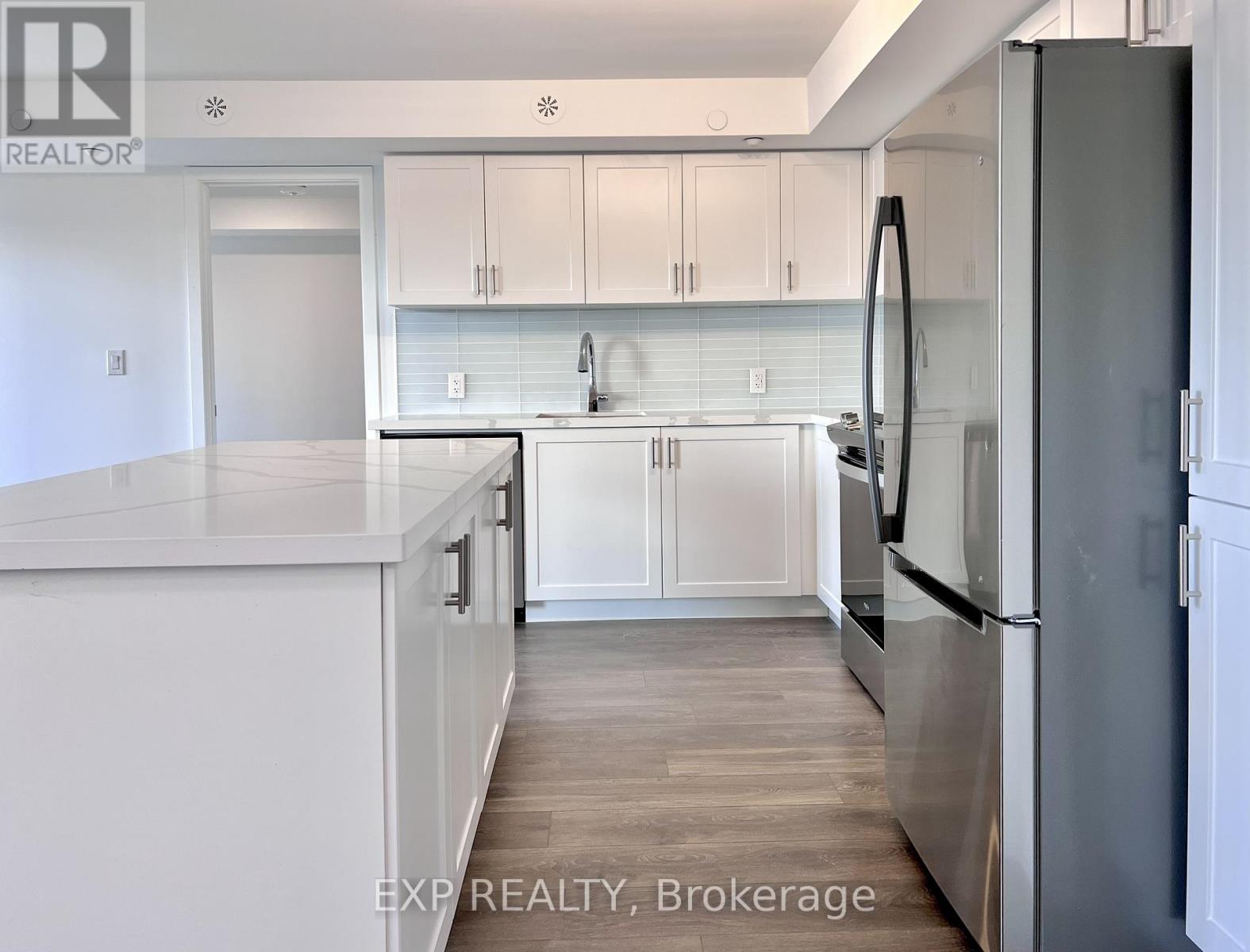 1 - 1491 O'connor Drive, Toronto, Ontario  M4B 2V5 - Photo 4 - E12573918