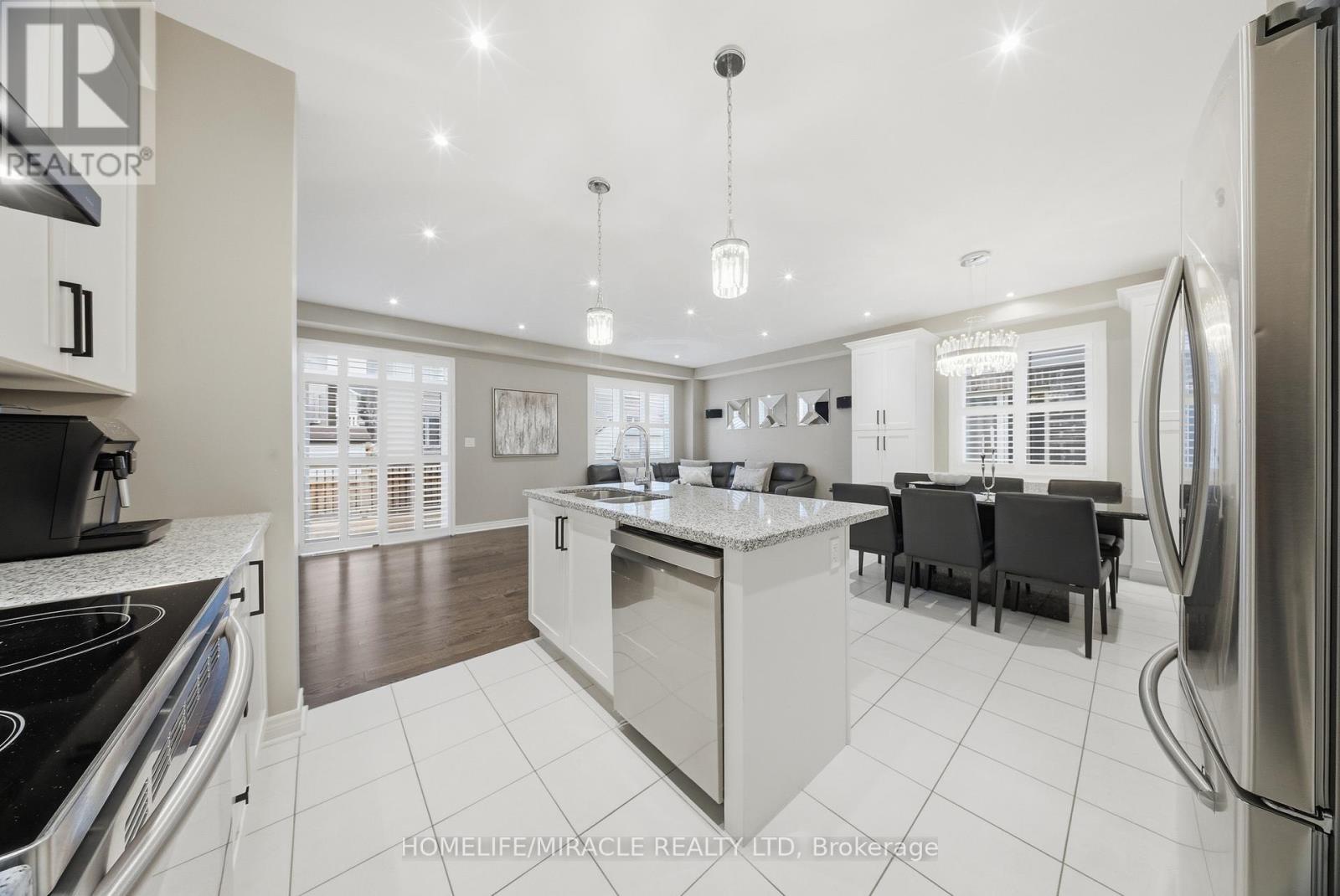 79 Willoughby Way, New Tecumseth, Ontario  L9R 0P4 - Photo 11 - N12553602