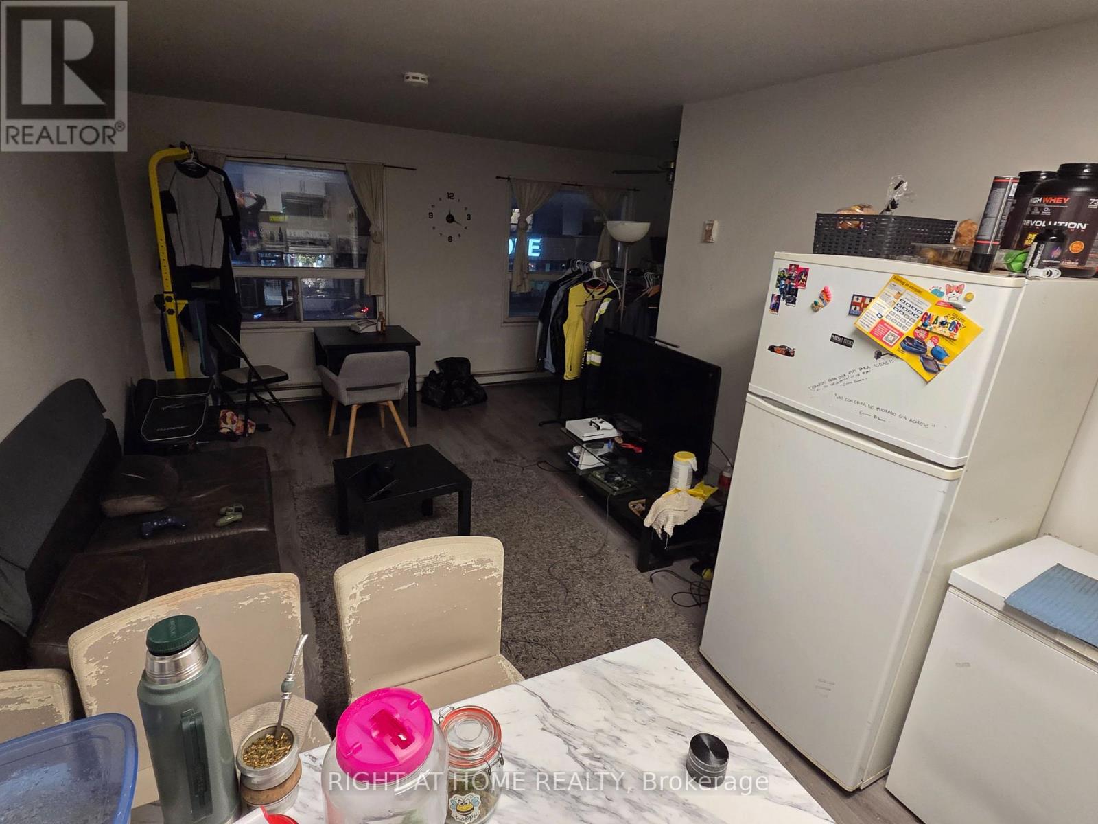 Level 2 - 1561 Eglinton Avenue West Avenue, Toronto, Ontario M6E 2G9 - Photo 2 - C12573908