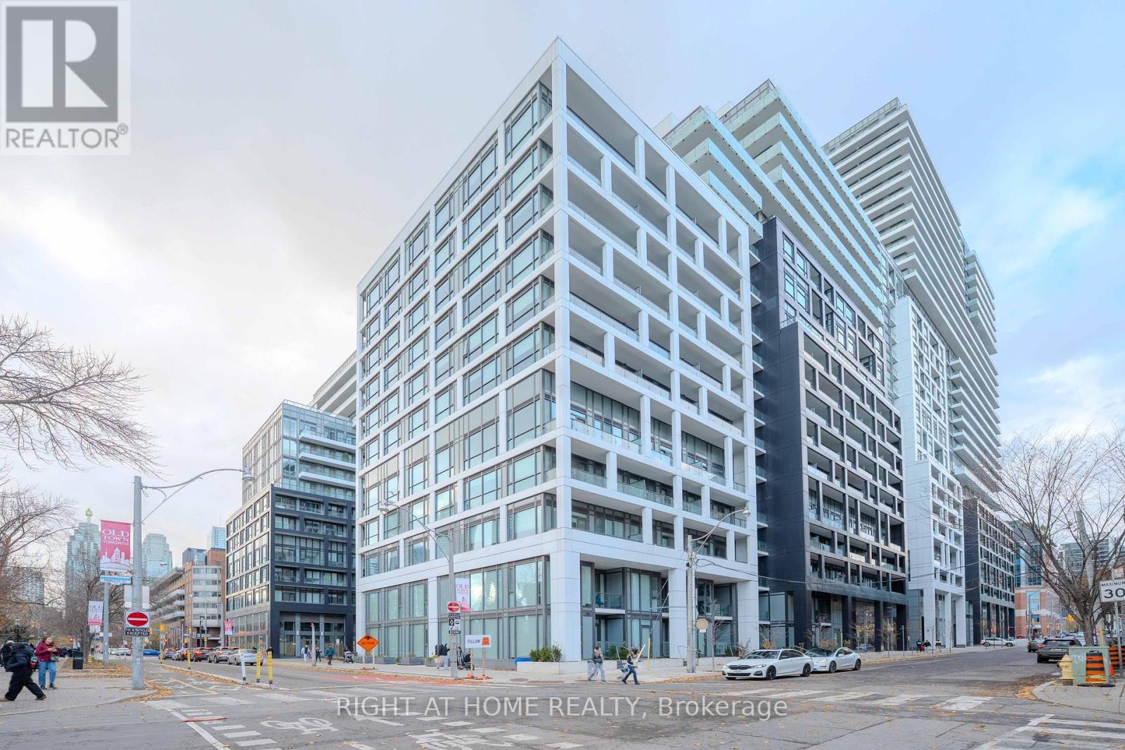 437 - 60 PRINCESS STREET, Toronto, Ontario