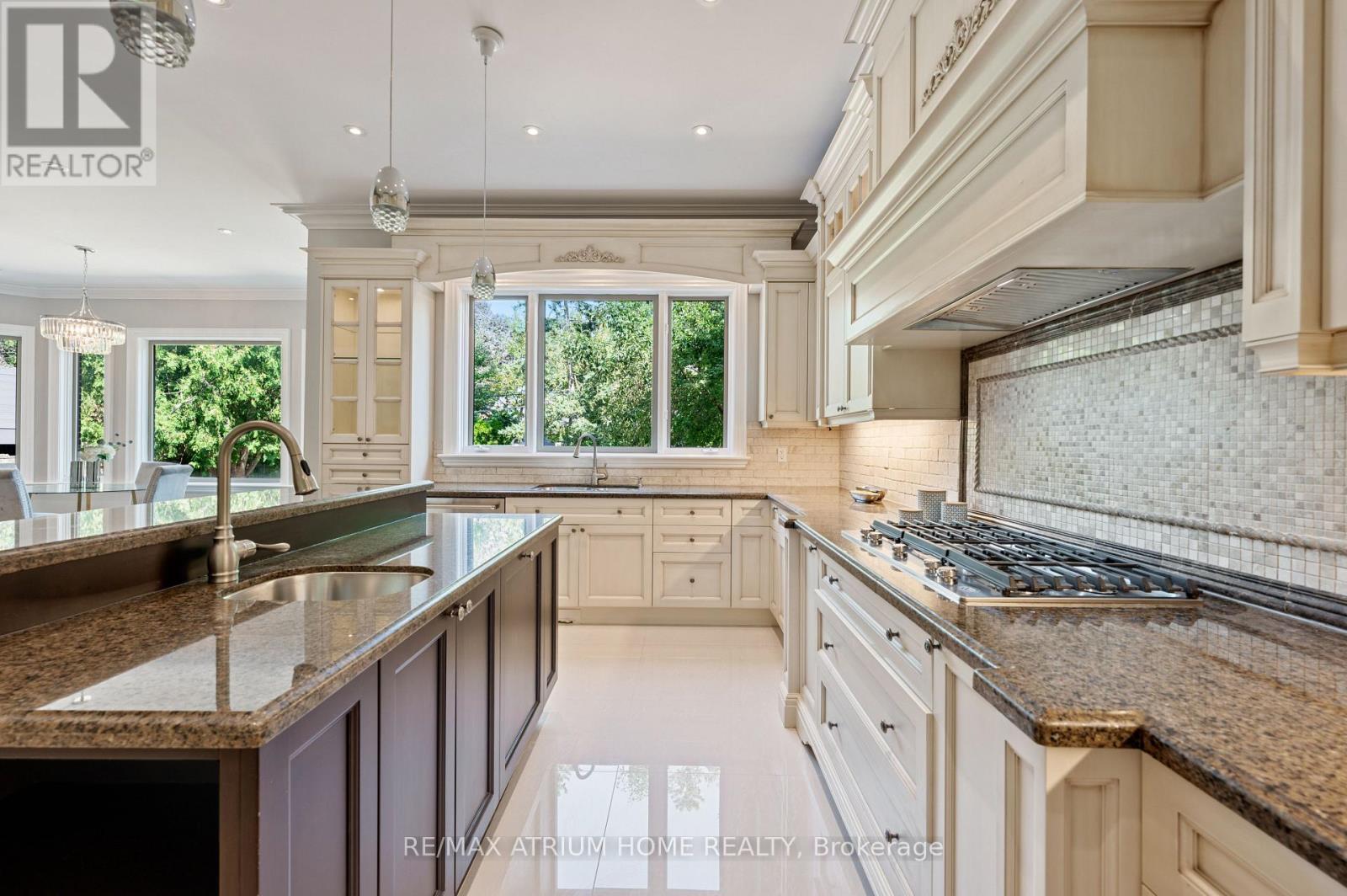 242 Parkview Avenue, Toronto, Ontario  M2N 3Z1 - Photo 15 - C12573944