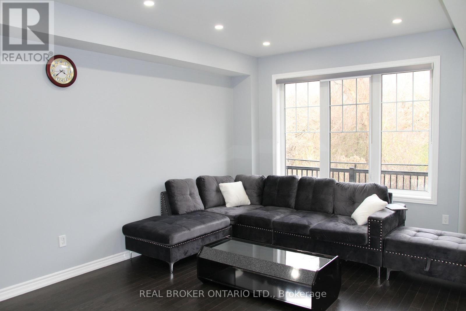 31 Swordfish Drive, Whitby, Ontario L1P 0K7 - Photo 9 - E12573932