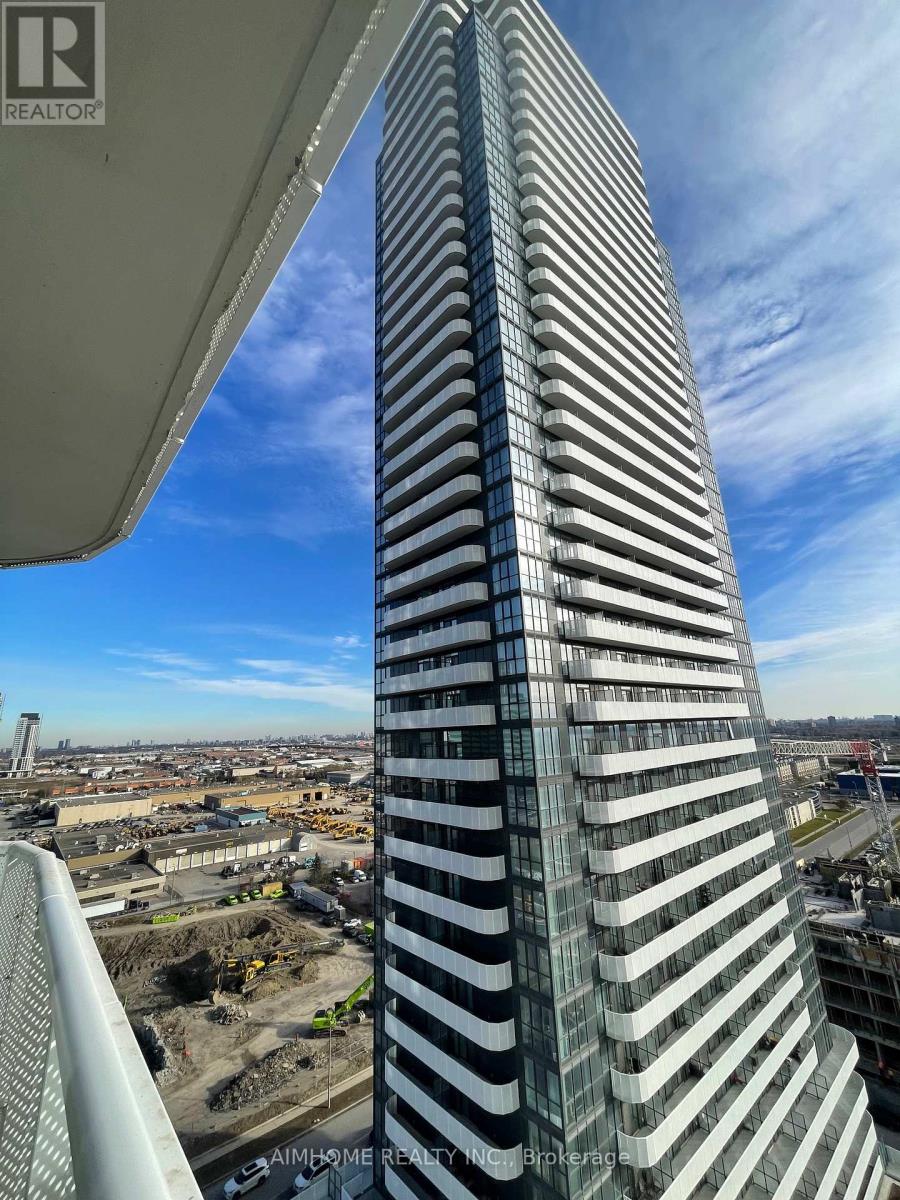 1810 - 8 INTERCHANGE WAY, Vaughan, Ontario