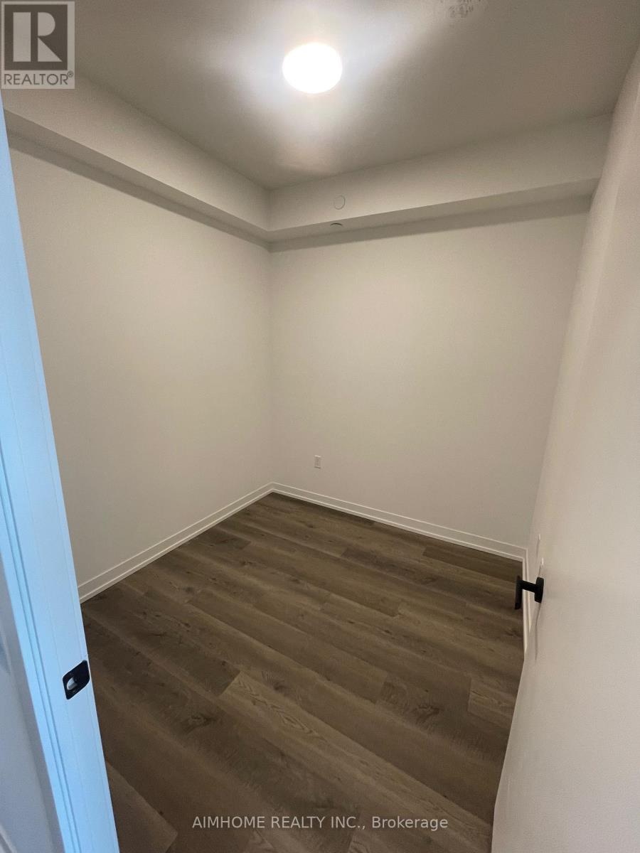 1810 - 8 Interchange Way, Vaughan, Ontario  L4K 0R2 - Photo 7 - N12573952