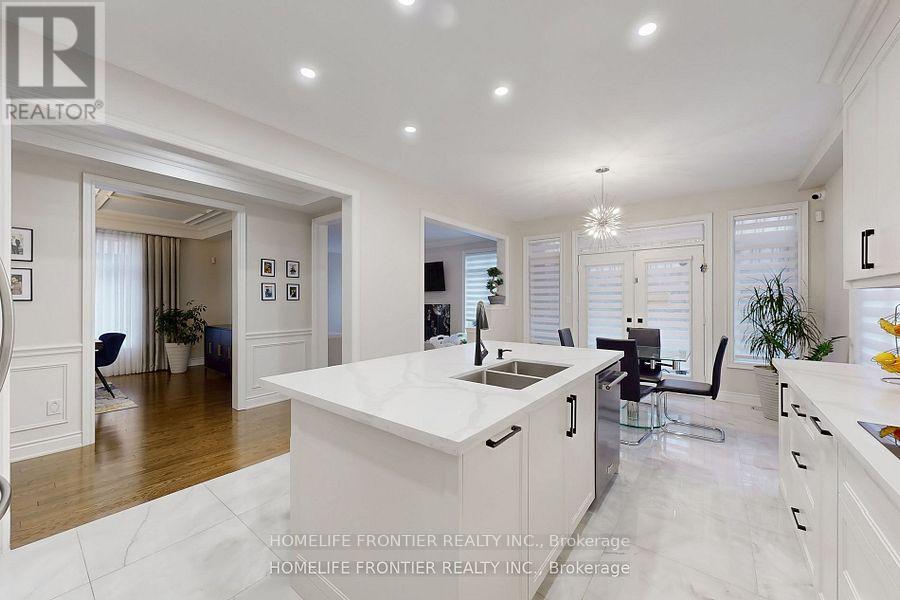 28 Rock Elm Court, Vaughan, Ontario  L6A 4C2 - Photo 15 - N12573962