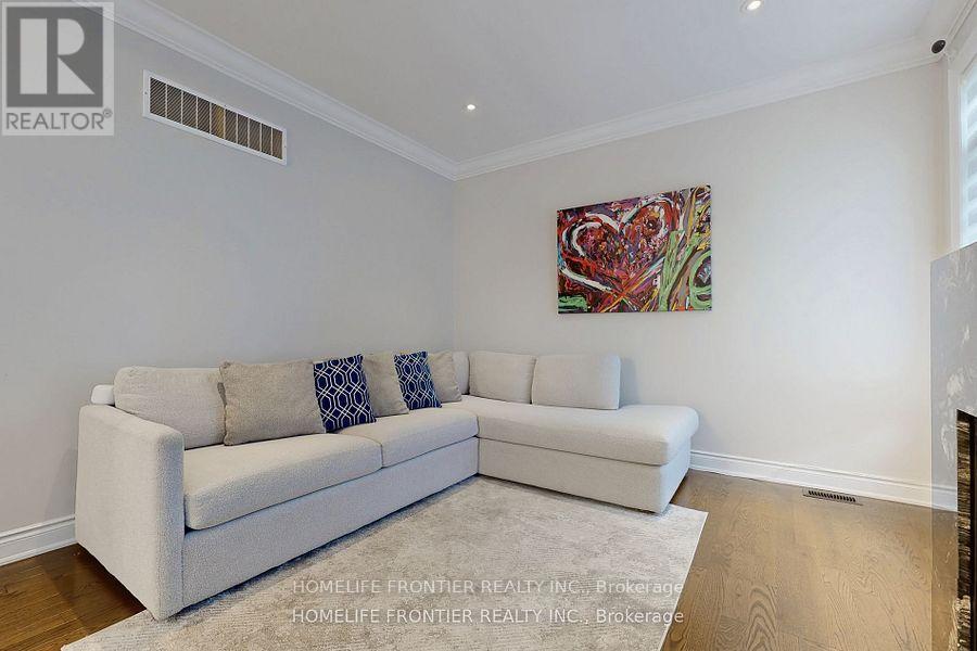 28 Rock Elm Court, Vaughan, Ontario  L6A 4C2 - Photo 9 - N12573962