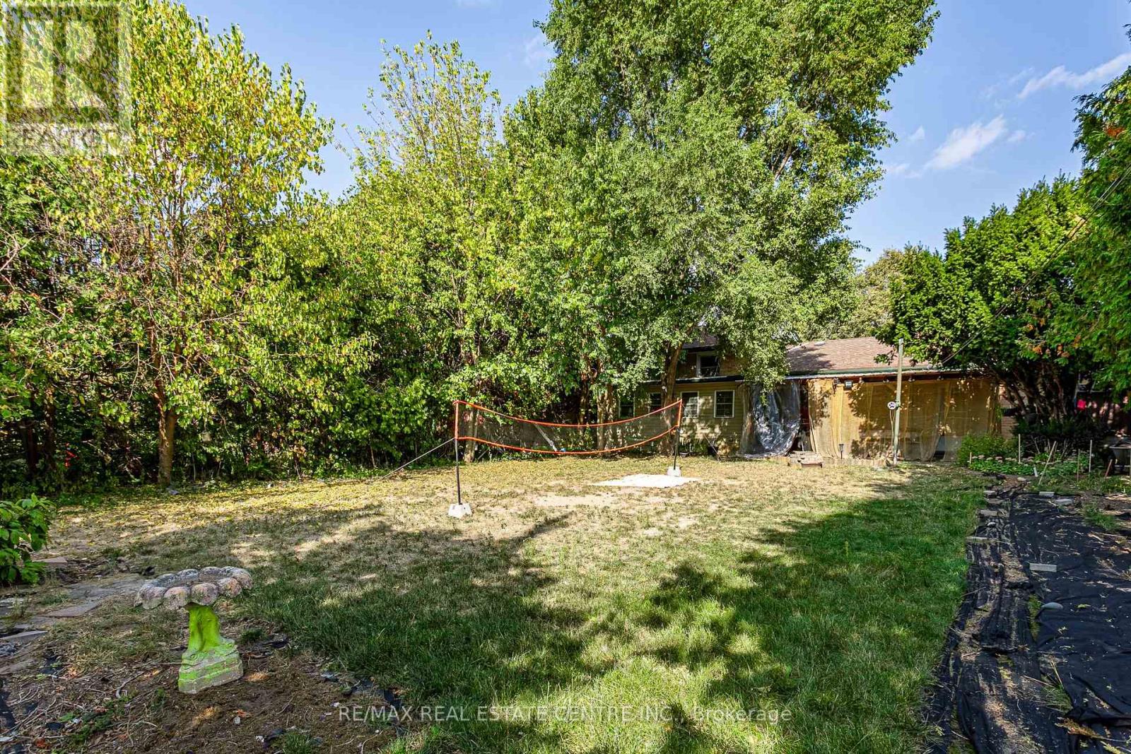 1235 Toukay Crescent, London East, Ontario  N5V 2X8 - Photo 18 - X12573920