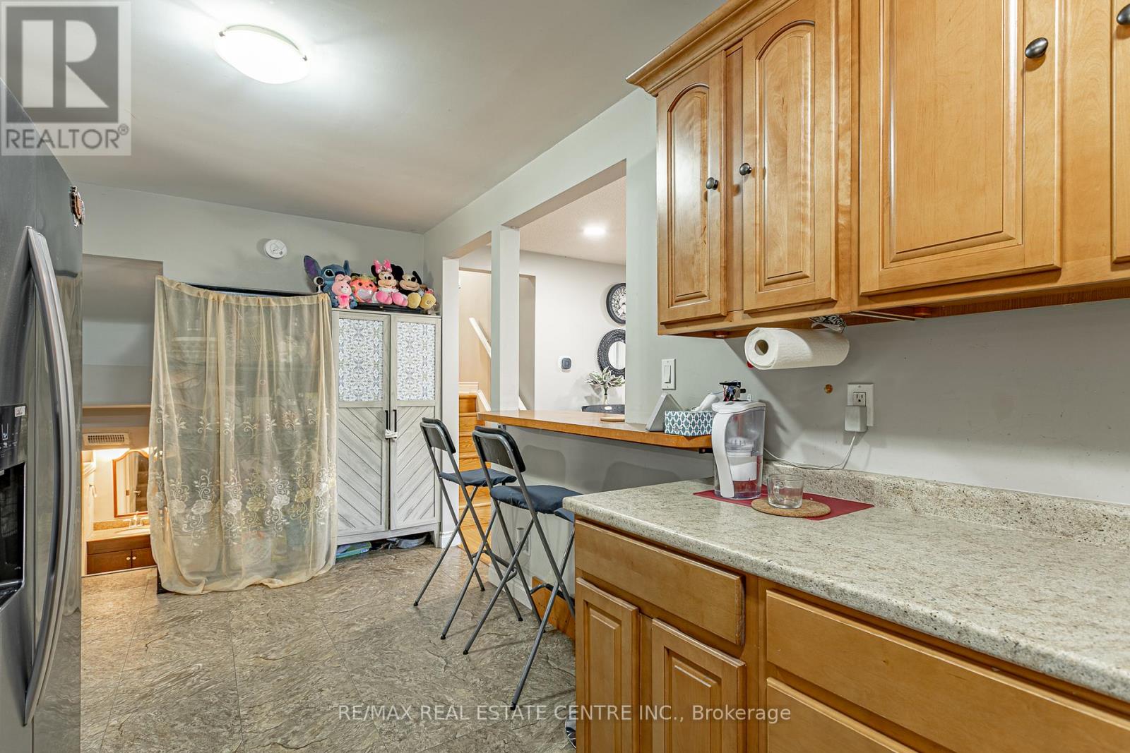 1235 Toukay Crescent, London East, Ontario  N5V 2X8 - Photo 9 - X12573920