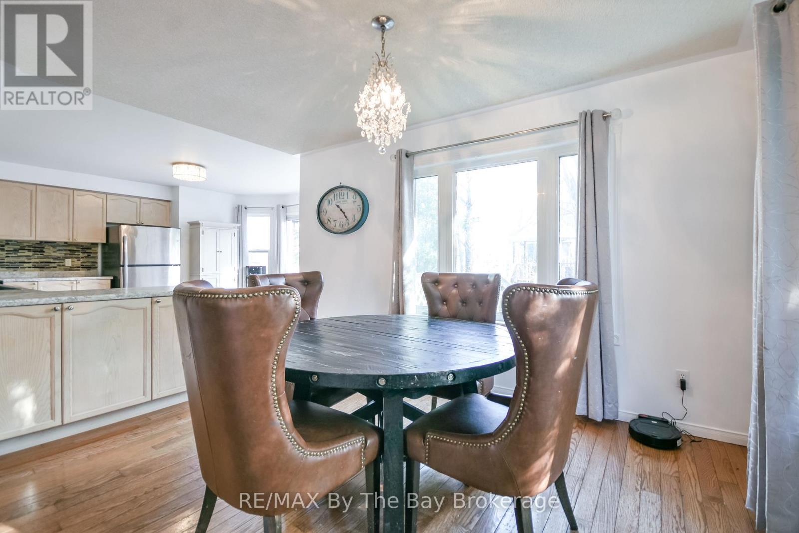 63 Fernbrook Drive, Wasaga Beach, Ontario  L9Z 1G4 - Photo 11 - S12574014