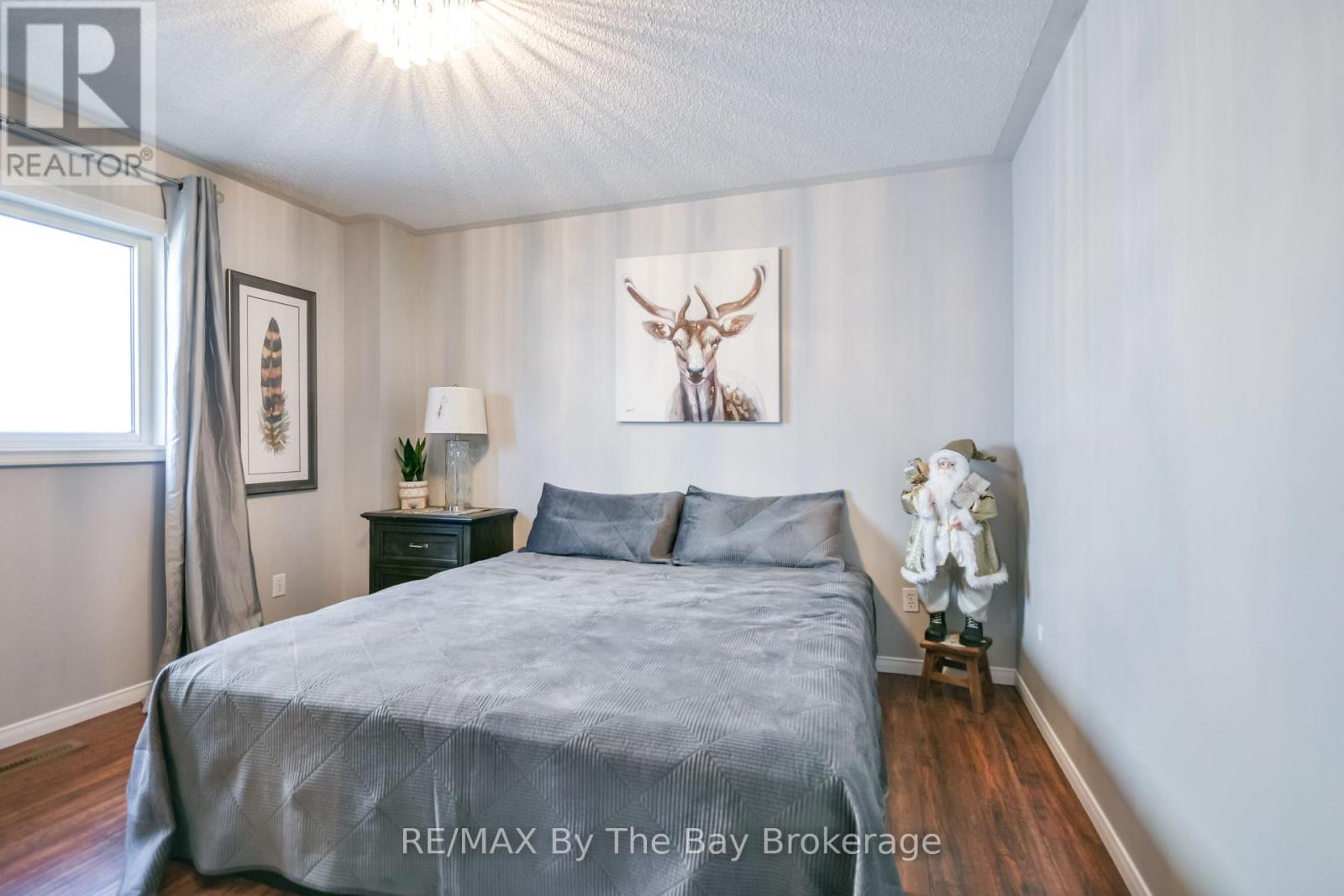 63 Fernbrook Drive, Wasaga Beach, Ontario  L9Z 1G4 - Photo 16 - S12574014