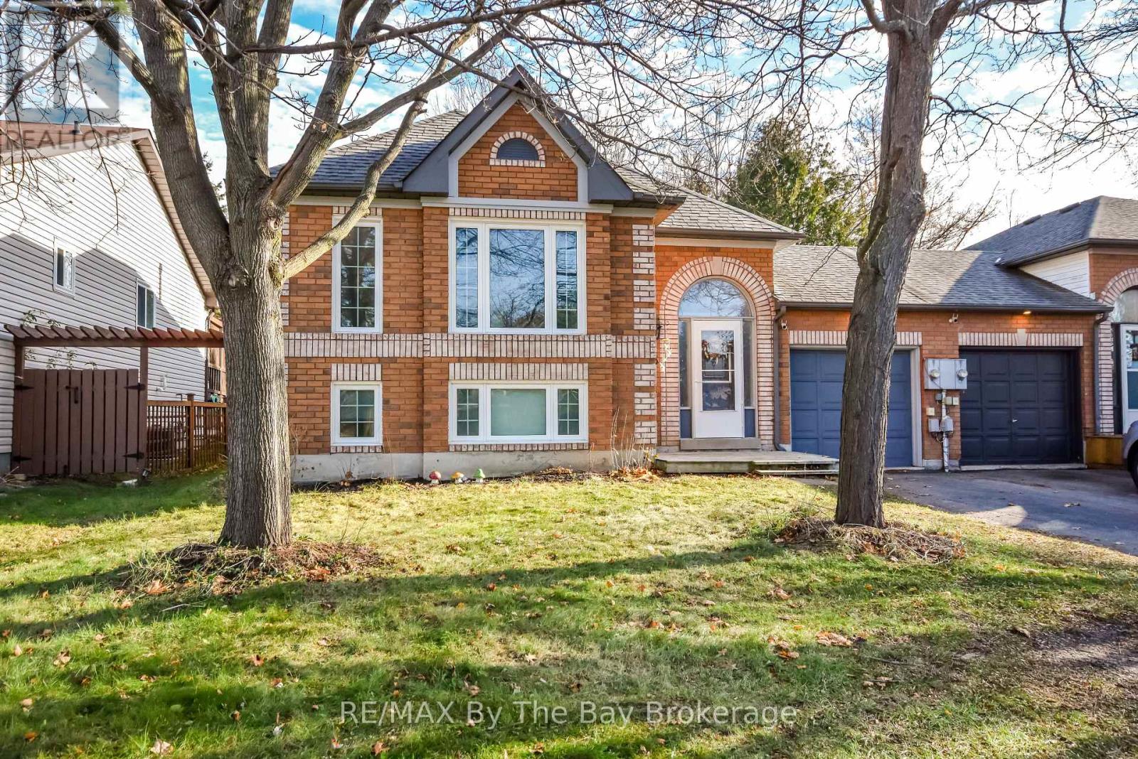 63 Fernbrook Drive, Wasaga Beach, Ontario  L9Z 1G4 - Photo 22 - S12574014