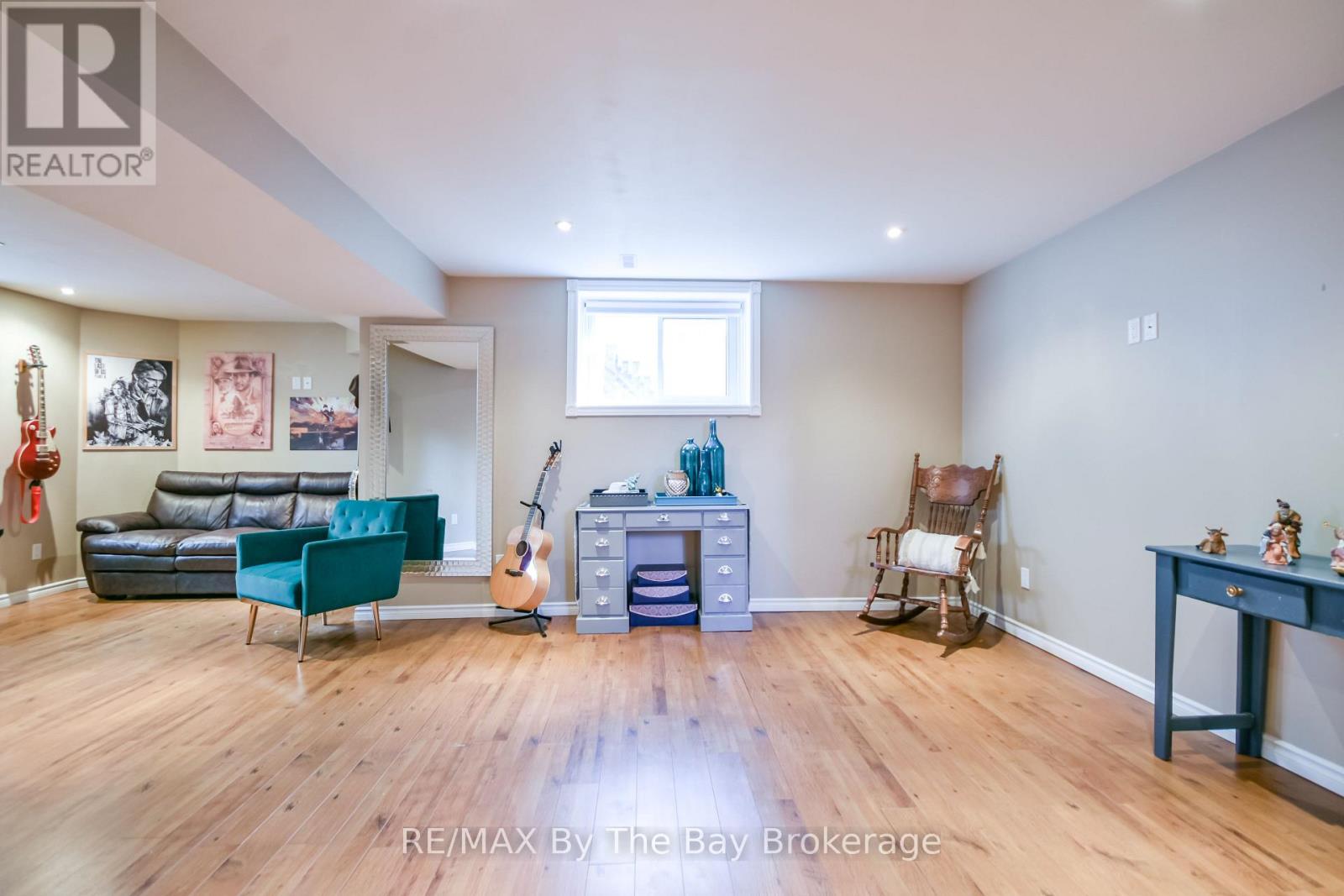 63 Fernbrook Drive, Wasaga Beach, Ontario  L9Z 1G4 - Photo 25 - S12574014