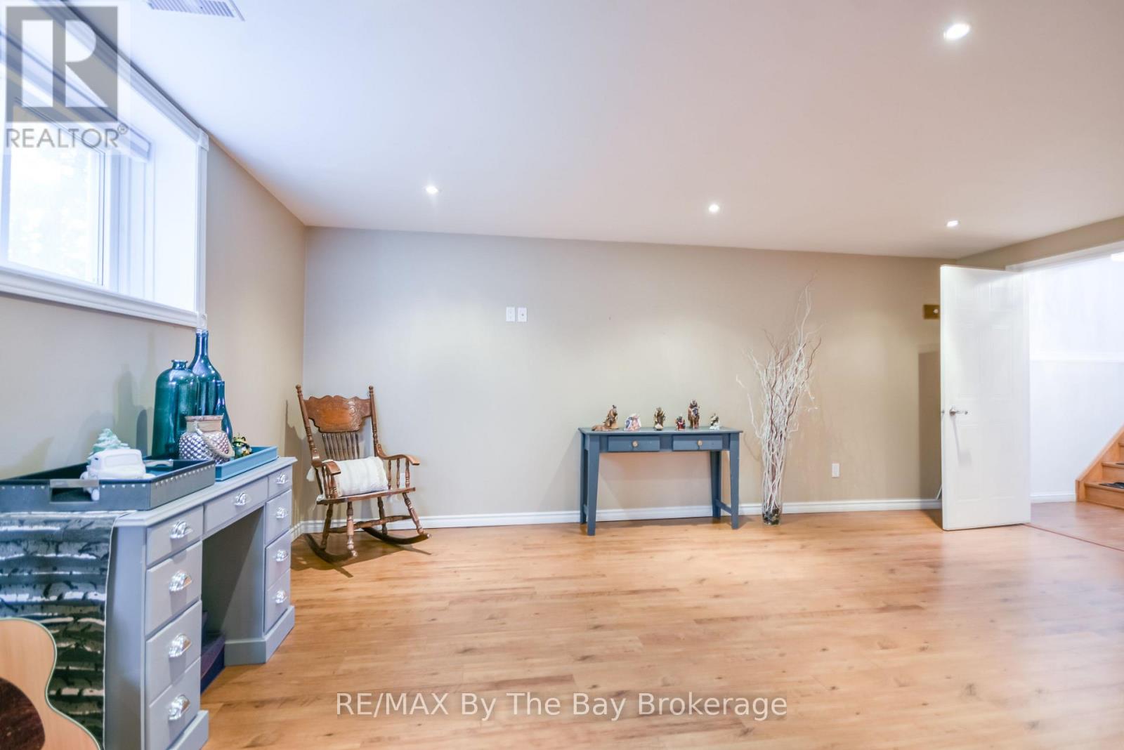 63 Fernbrook Drive, Wasaga Beach, Ontario  L9Z 1G4 - Photo 29 - S12574014