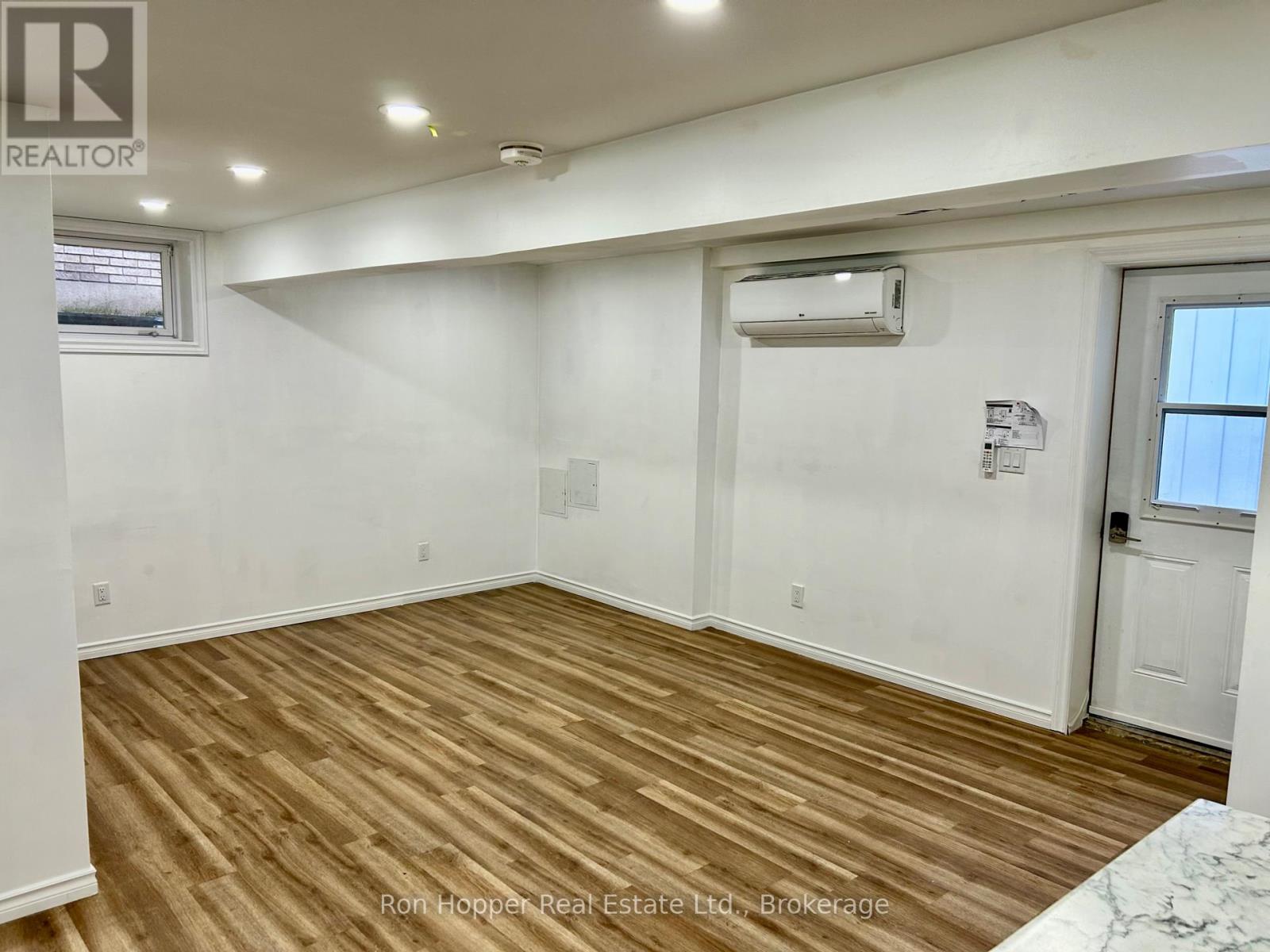 Third picture of 740 4TH AVENUE W