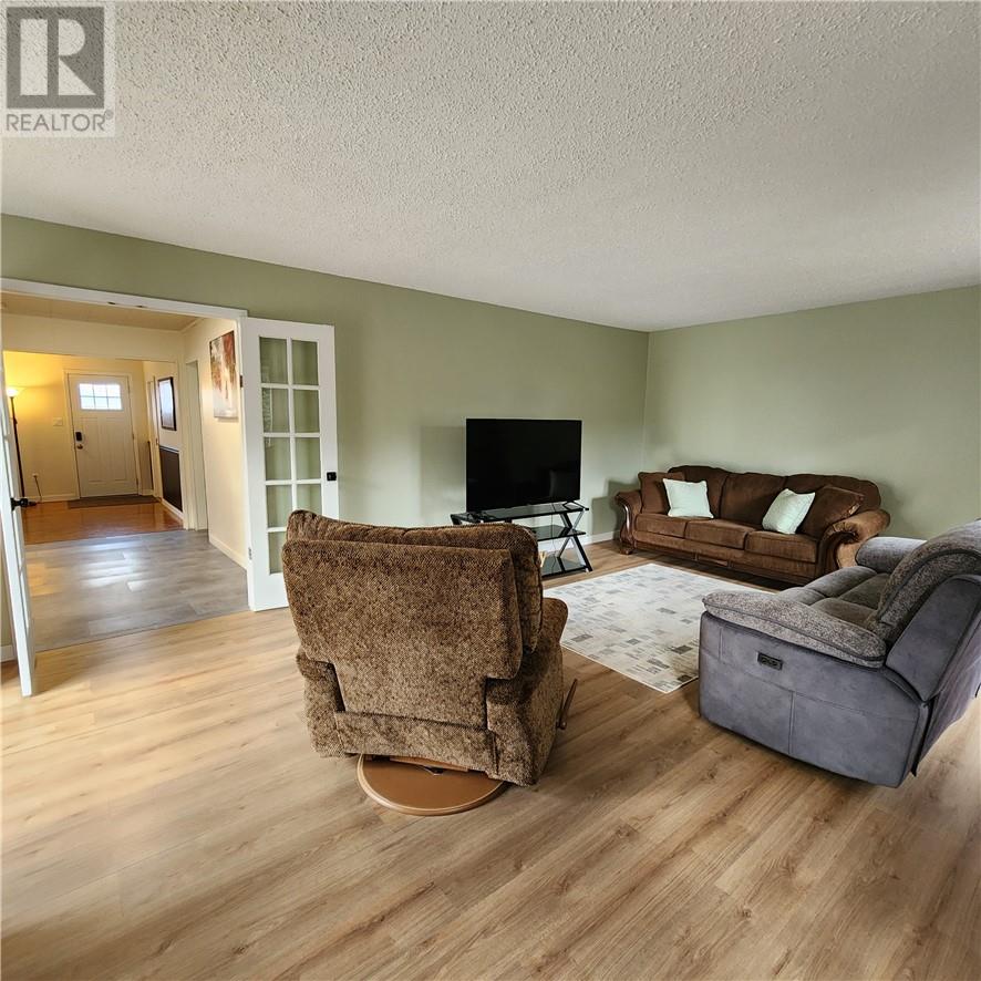 3262 Falconbridge Highway, Garson, Ontario P3L 1H3 - Photo 16 - 2125749