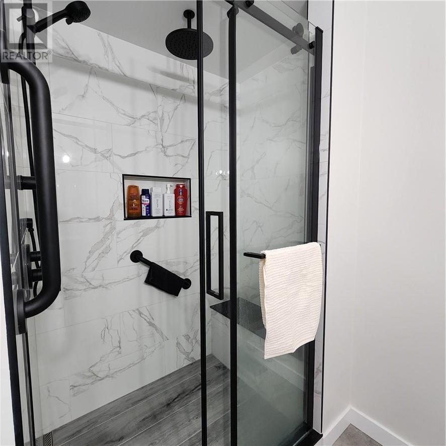 3262 Falconbridge Highway, Garson, Ontario P3L 1H3 - Photo 20 - 2125749