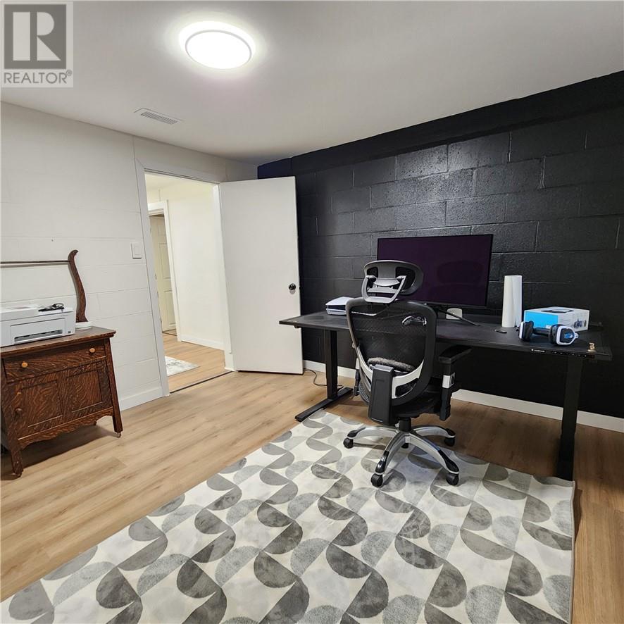 3262 Falconbridge Highway, Garson, Ontario P3L 1H3 - Photo 36 - 2125749