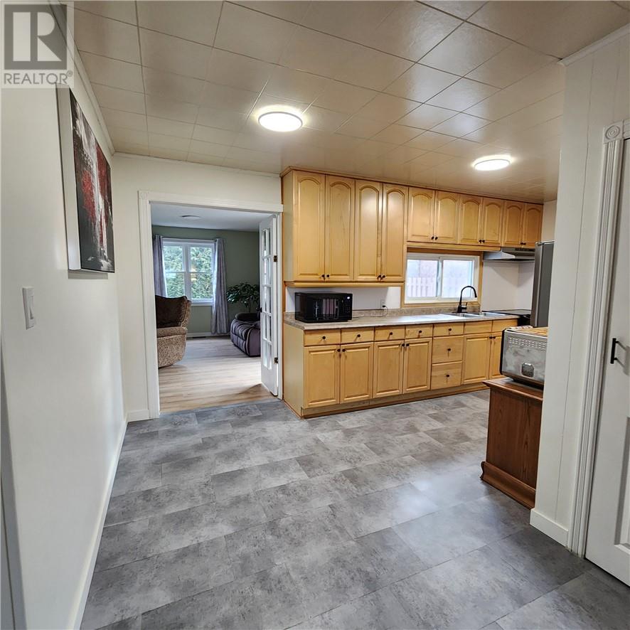 3262 Falconbridge Highway, Garson, Ontario P3L 1H3 - Photo 7 - 2125749