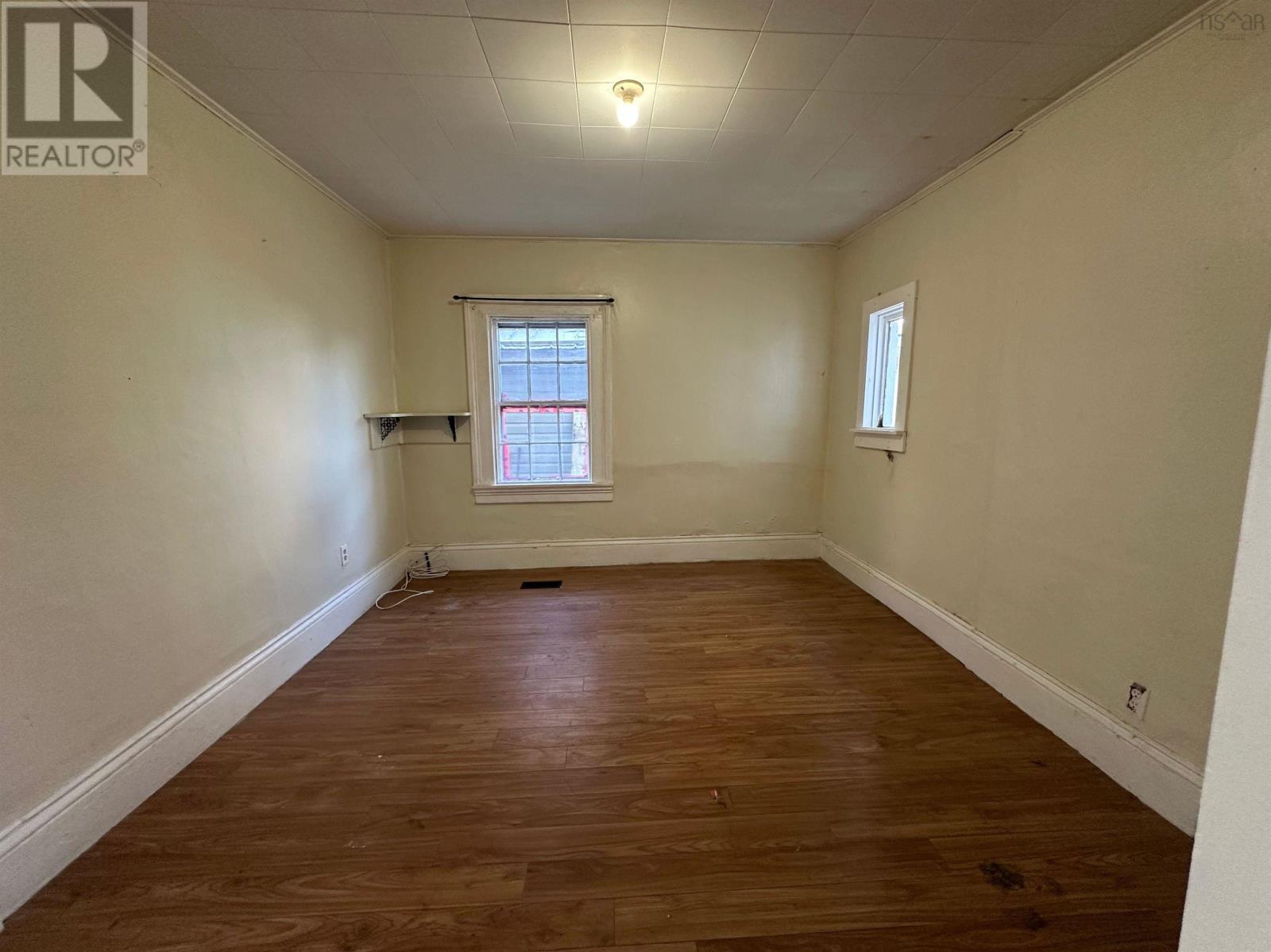 11 Kirk Street, Yarmouth, Nova Scotia B5A 1S6 - Photo 33 - 202524074