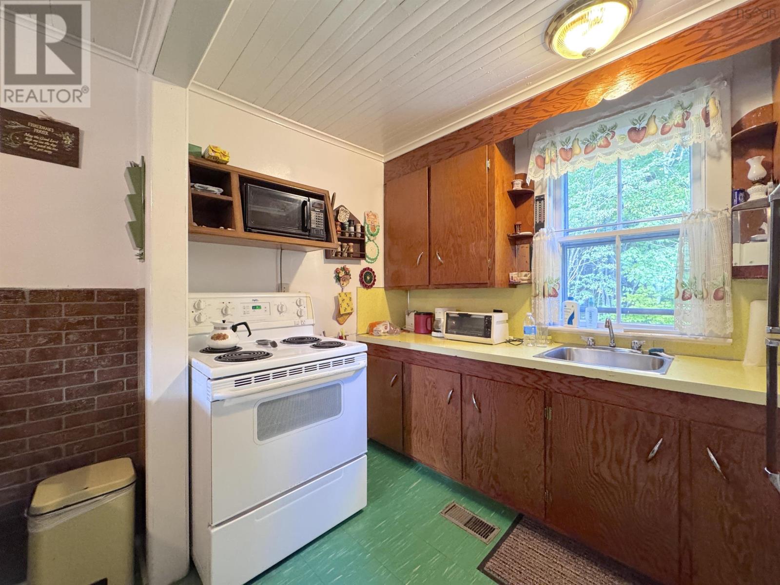 30016 Cabot Trail, South Harbour, Nova Scotia  B0C 1G0 - Photo 10 - 202524969